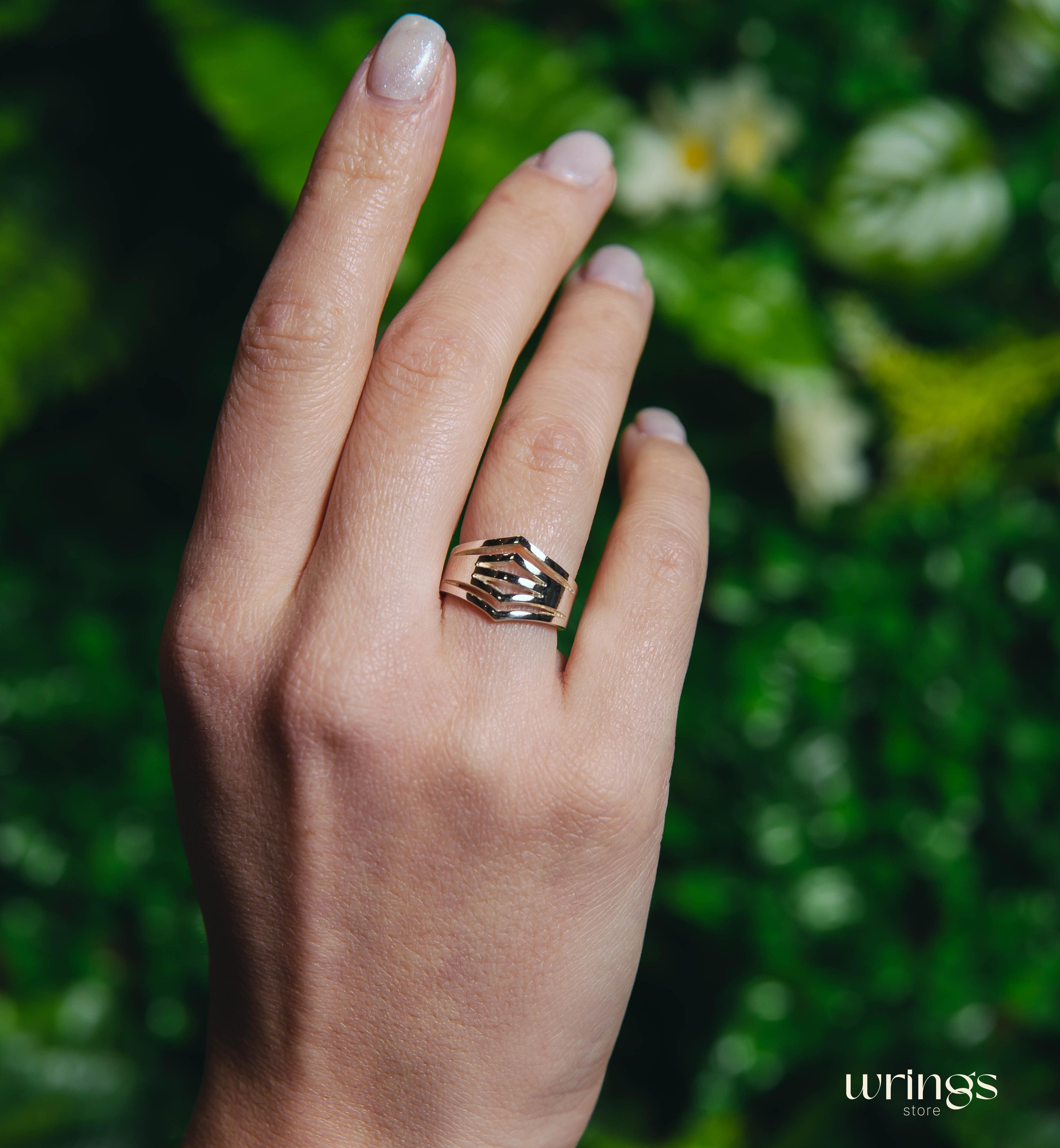 Chunky Women's Double Chevron Ring Casual Design