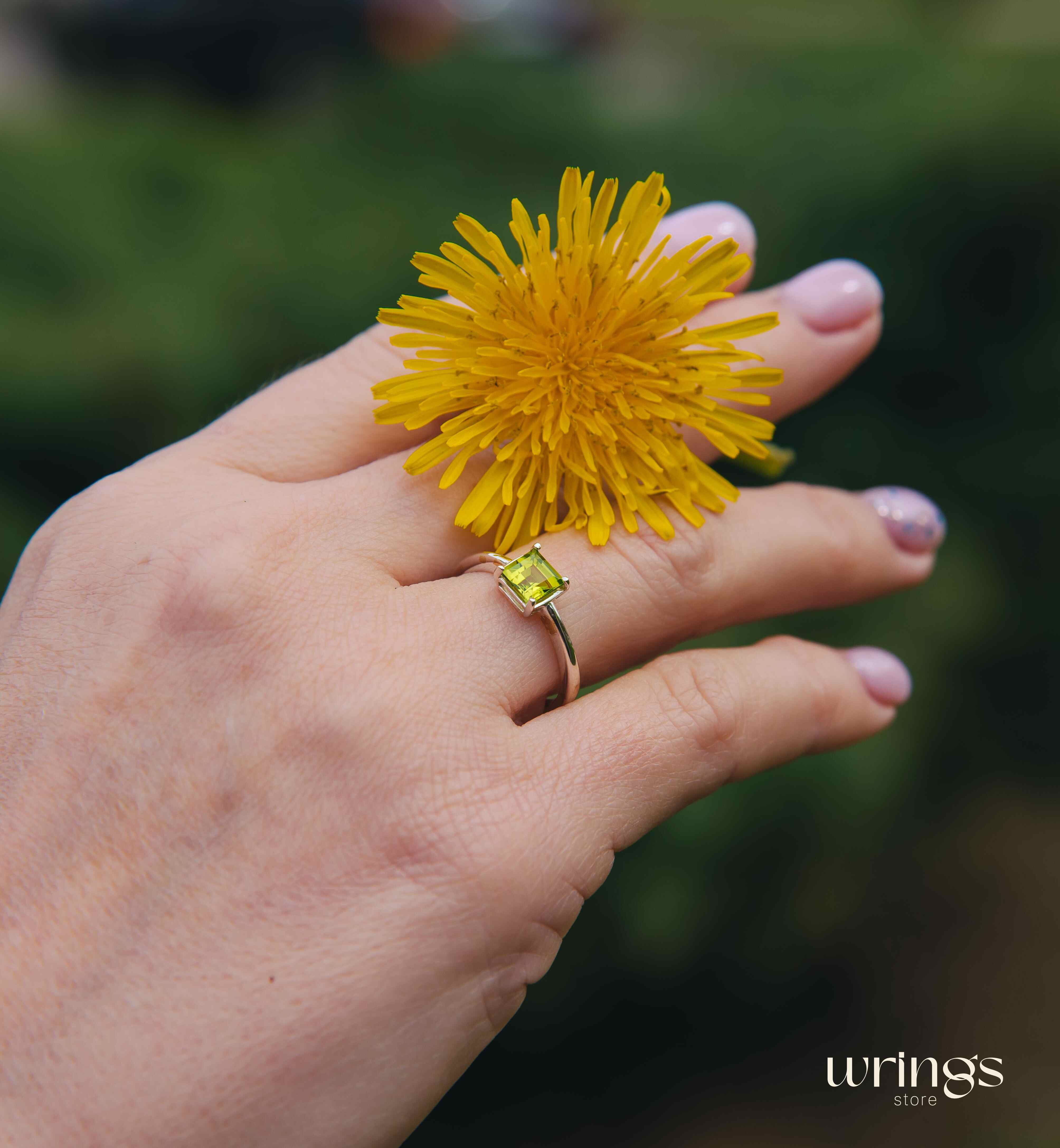 Minimalist Solitaire Square cut Peridot Ring Silver