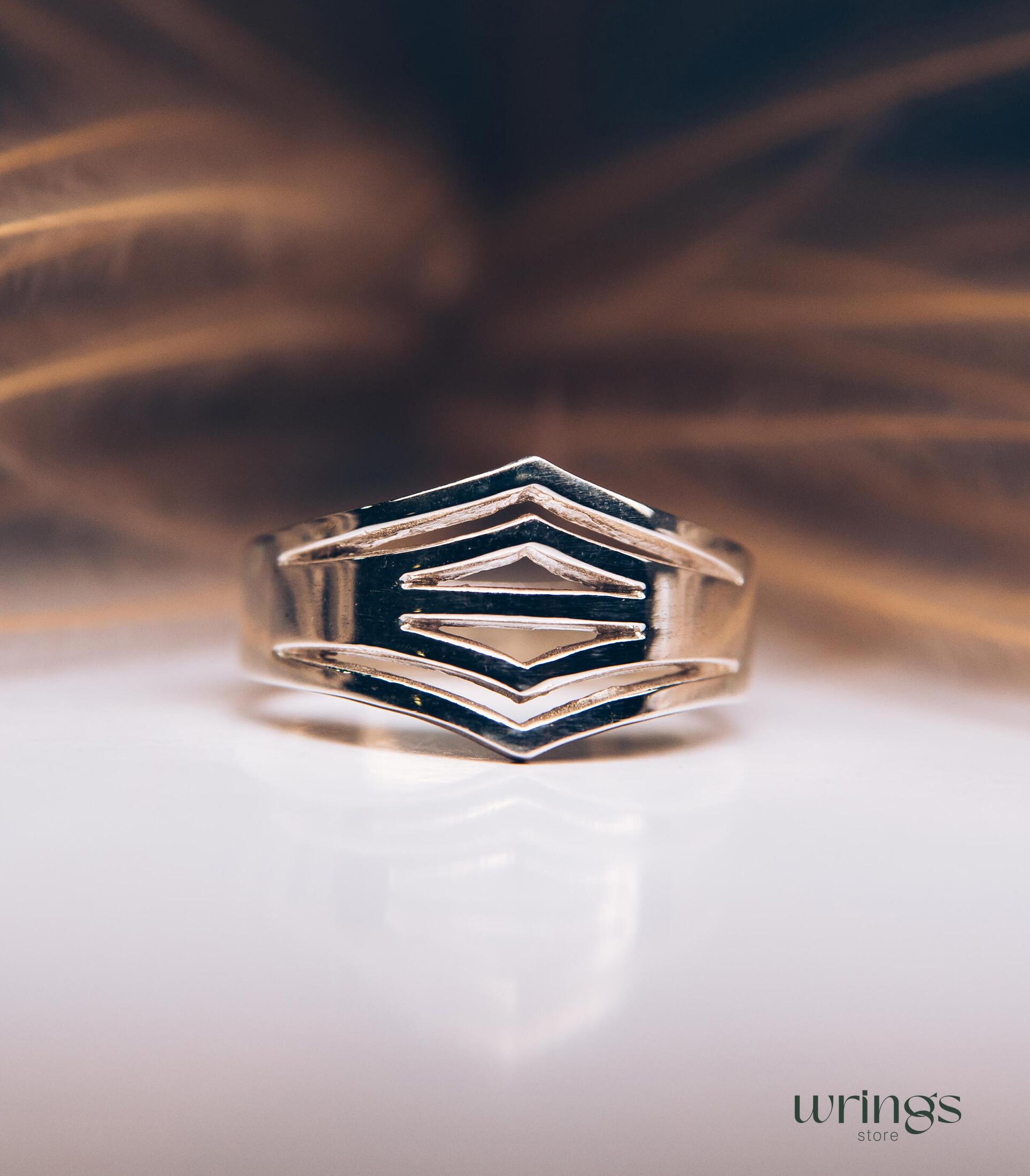 Chunky Women's Double Chevron Ring Casual Design