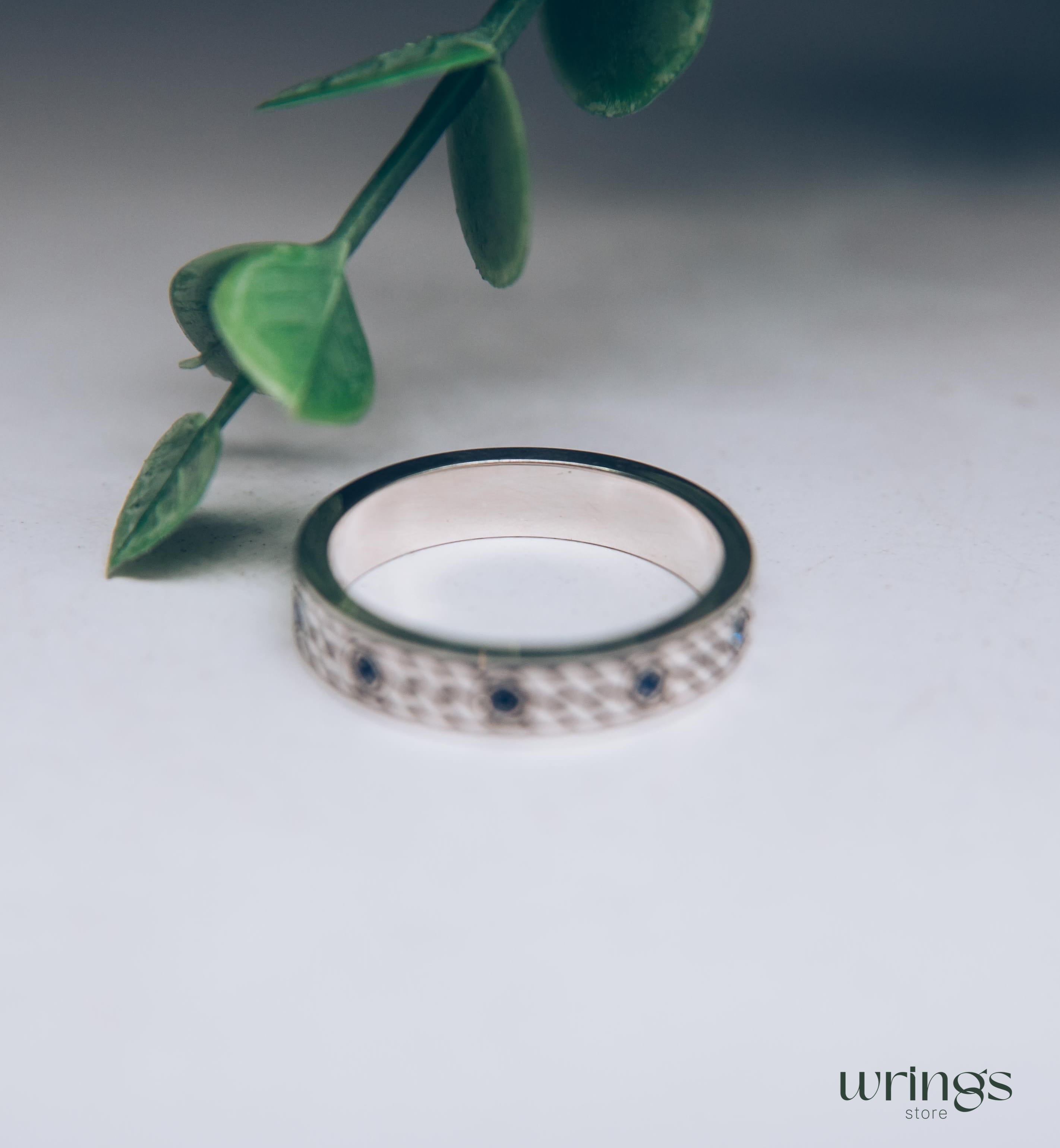 Cobblestone Design Womens Silver Ring with Sapphires