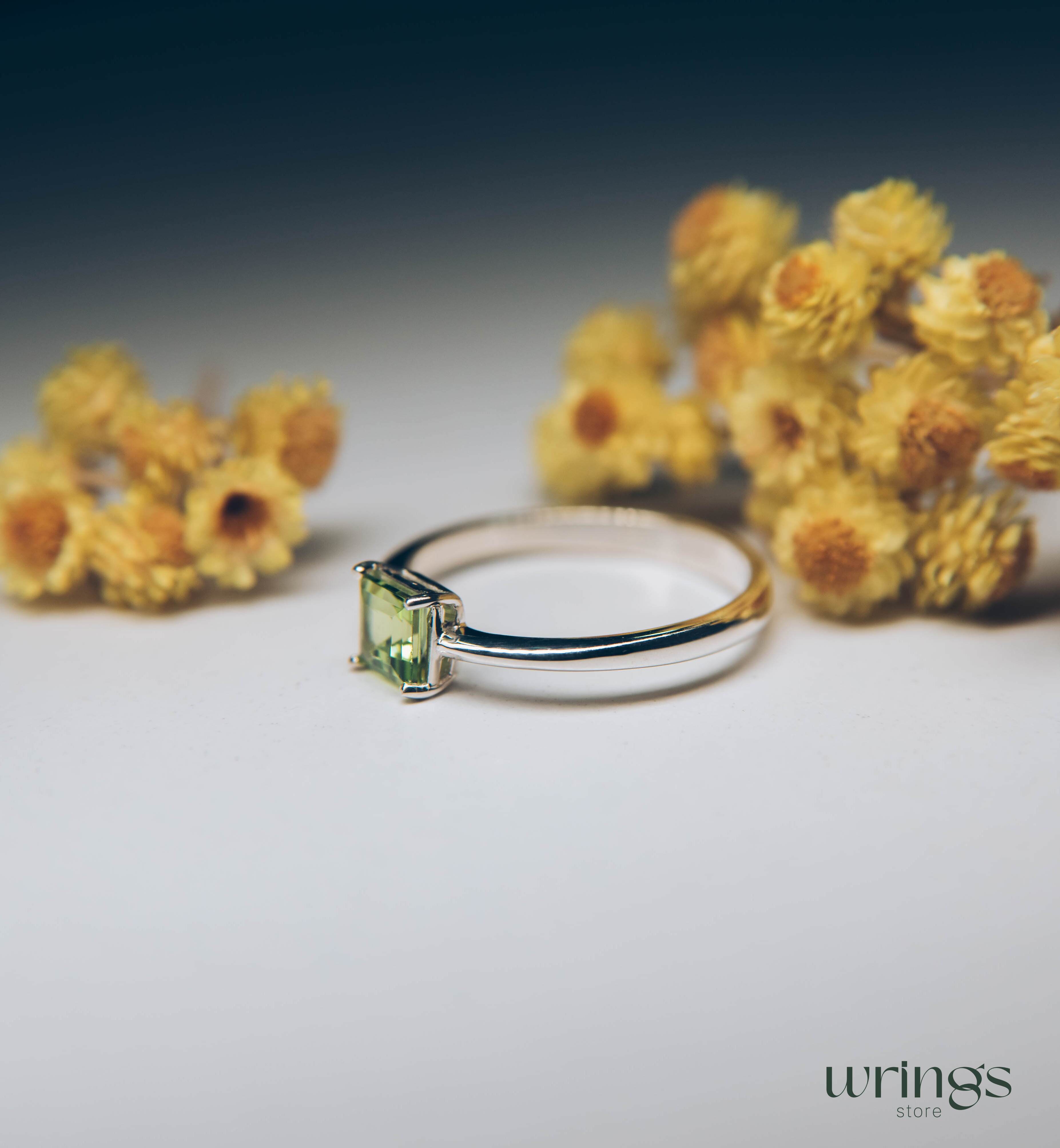 Minimalist Solitaire Square cut Peridot Ring Silver