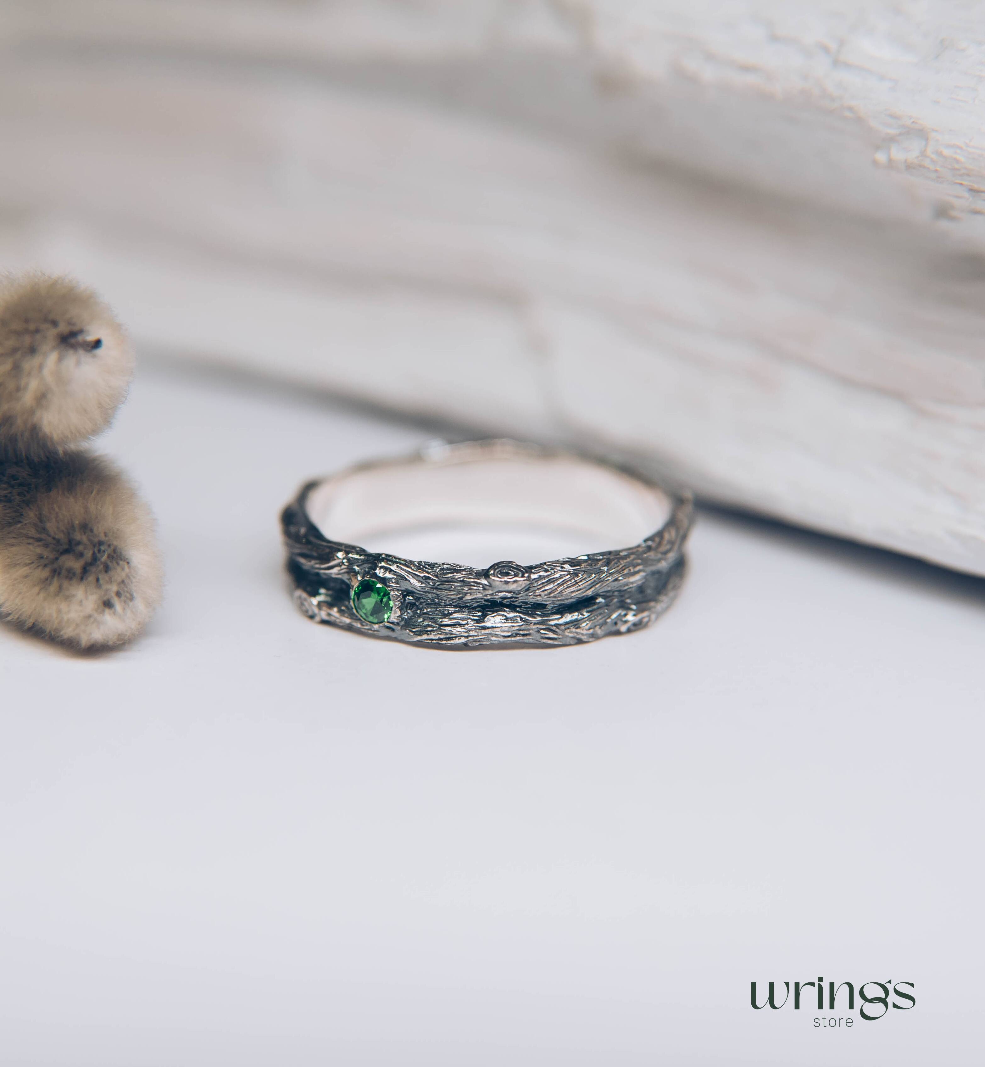 Tree Branch and knots Silver Ring with Emerald