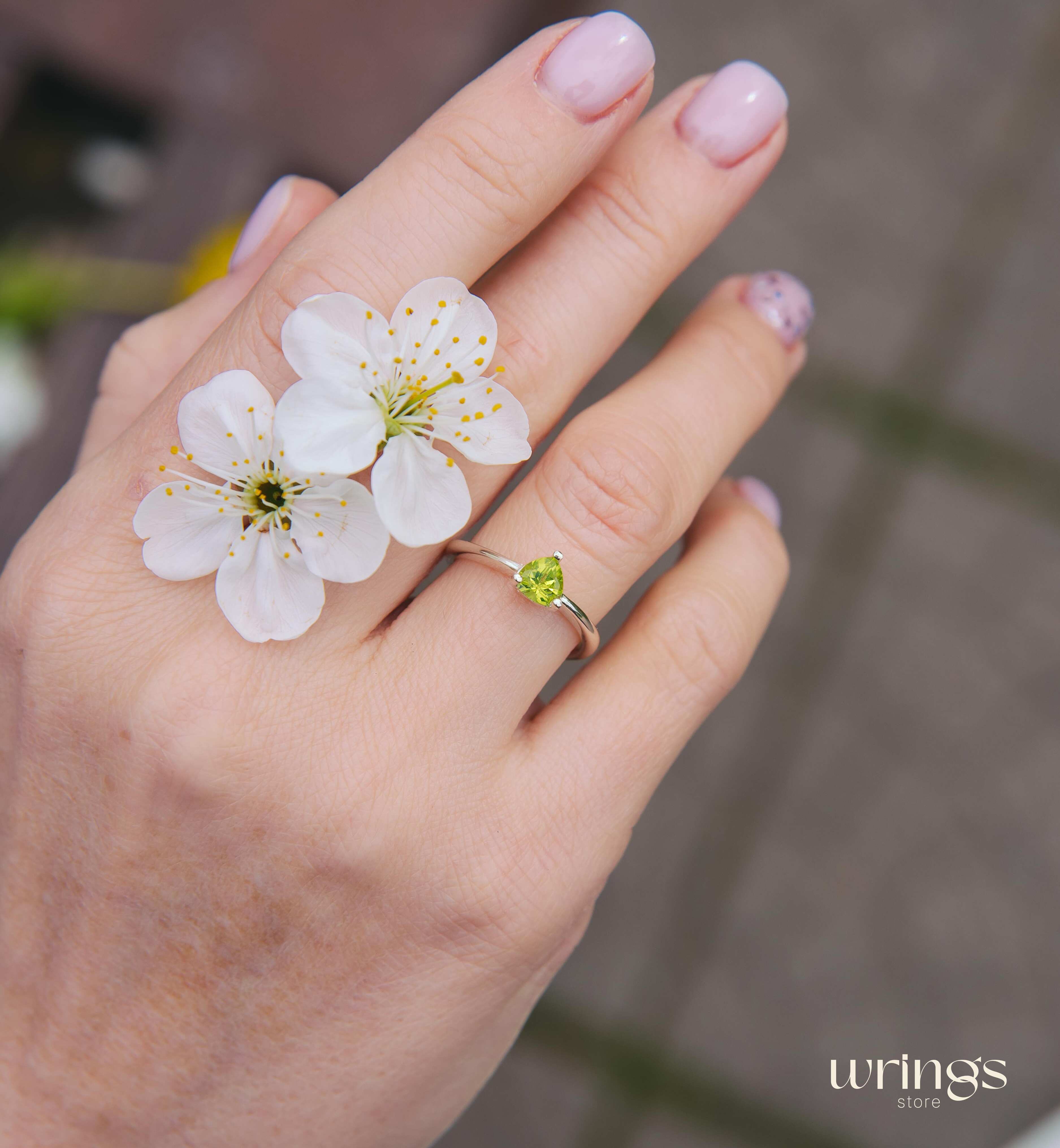 Geen Heart Cut Peridot Silver Solitaire Engagement Ring