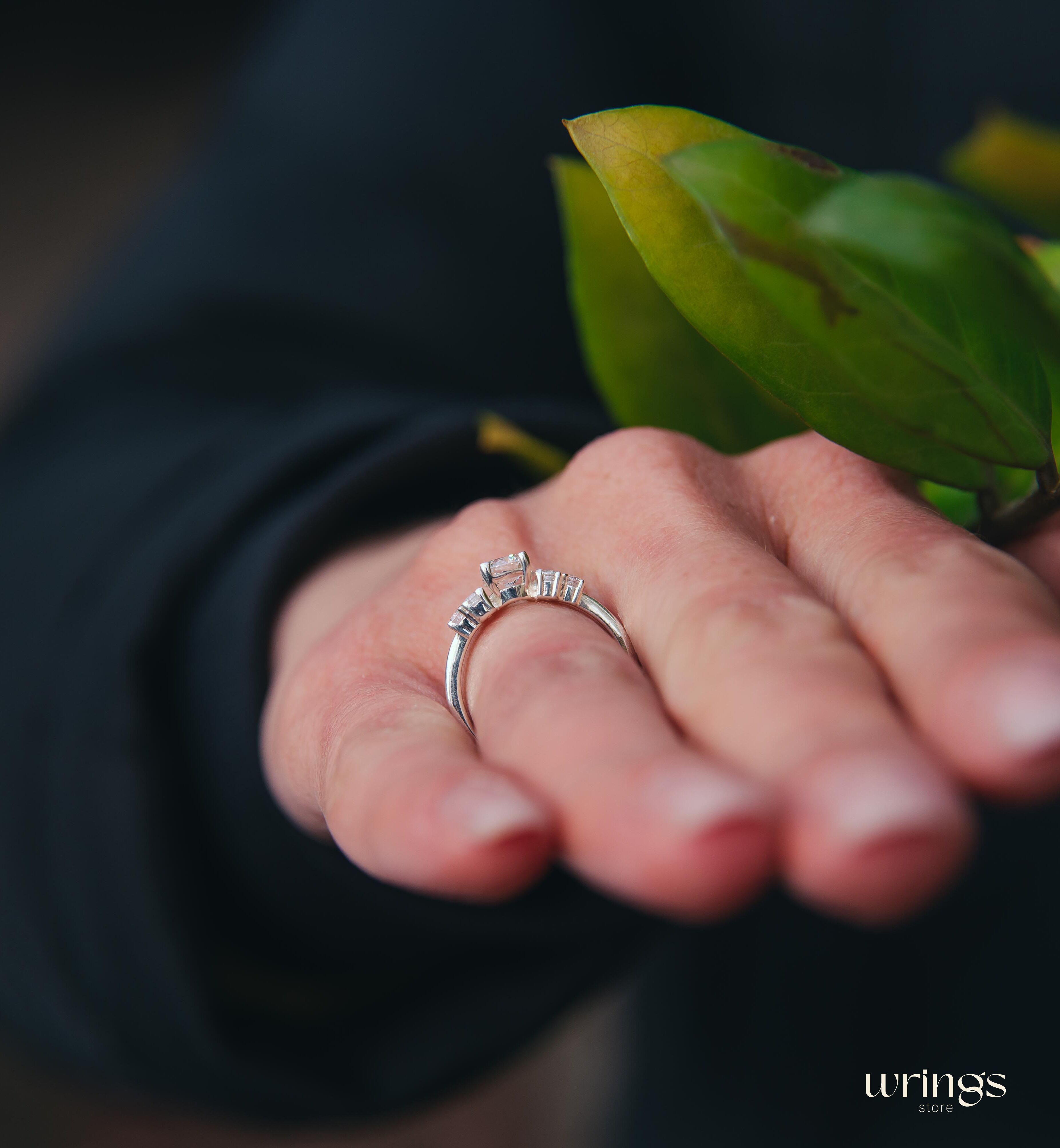 Round Cubic Zirconia Cluster Engagement Ring in 925 Silver