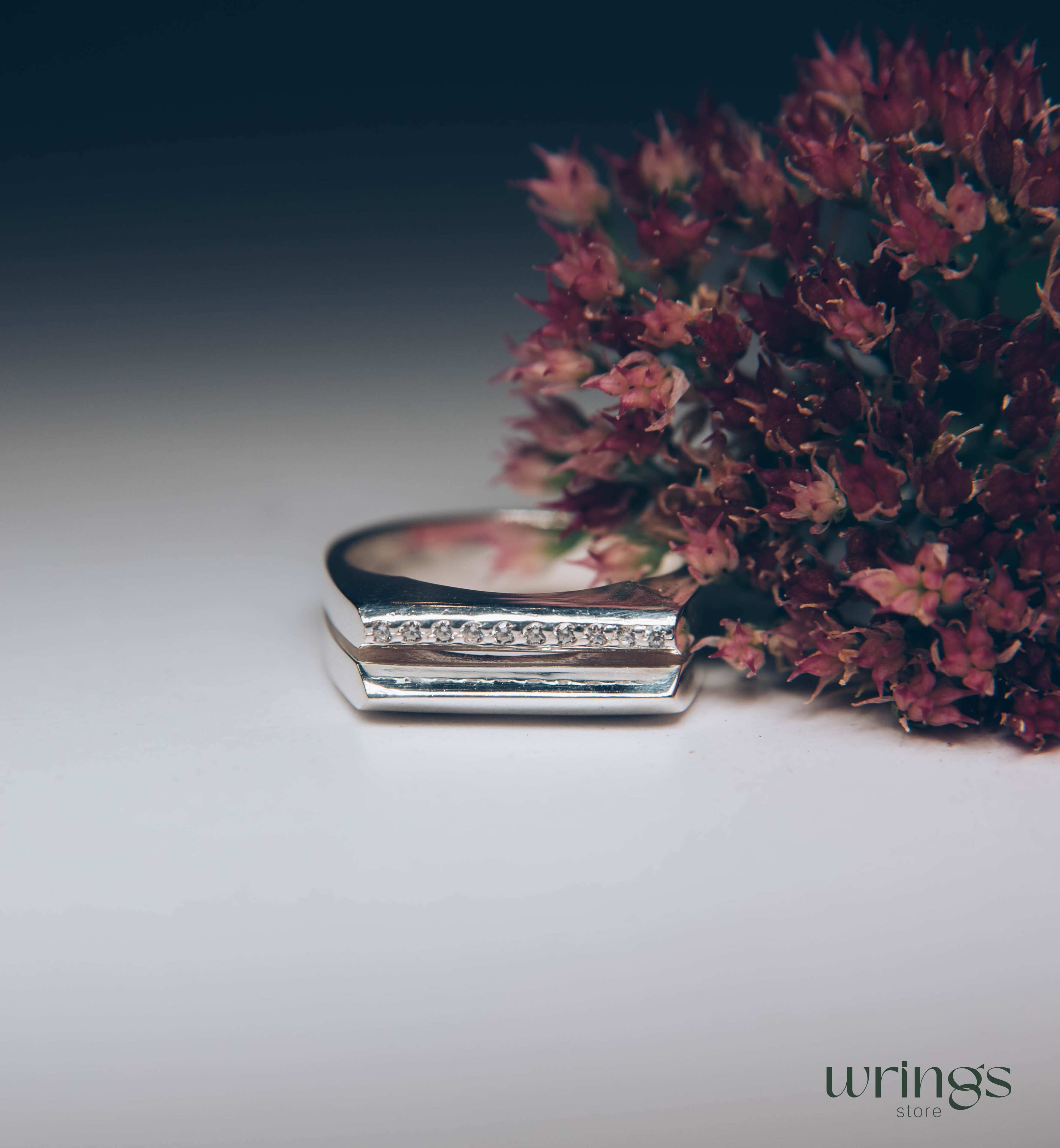 Grooved Geometric Silver Signet Ring with White Stones