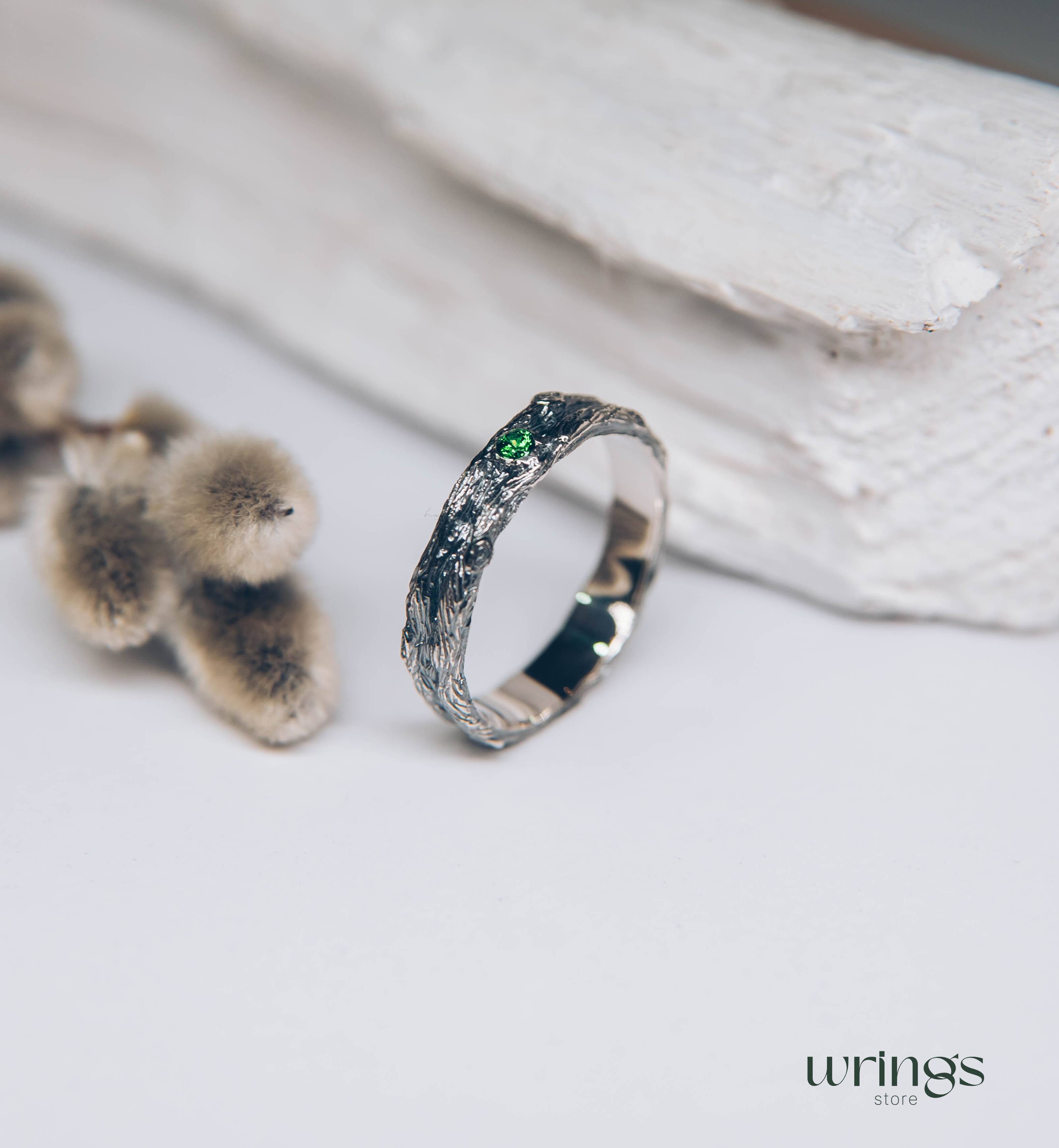 Tree Branch and knots Silver Ring with Emerald