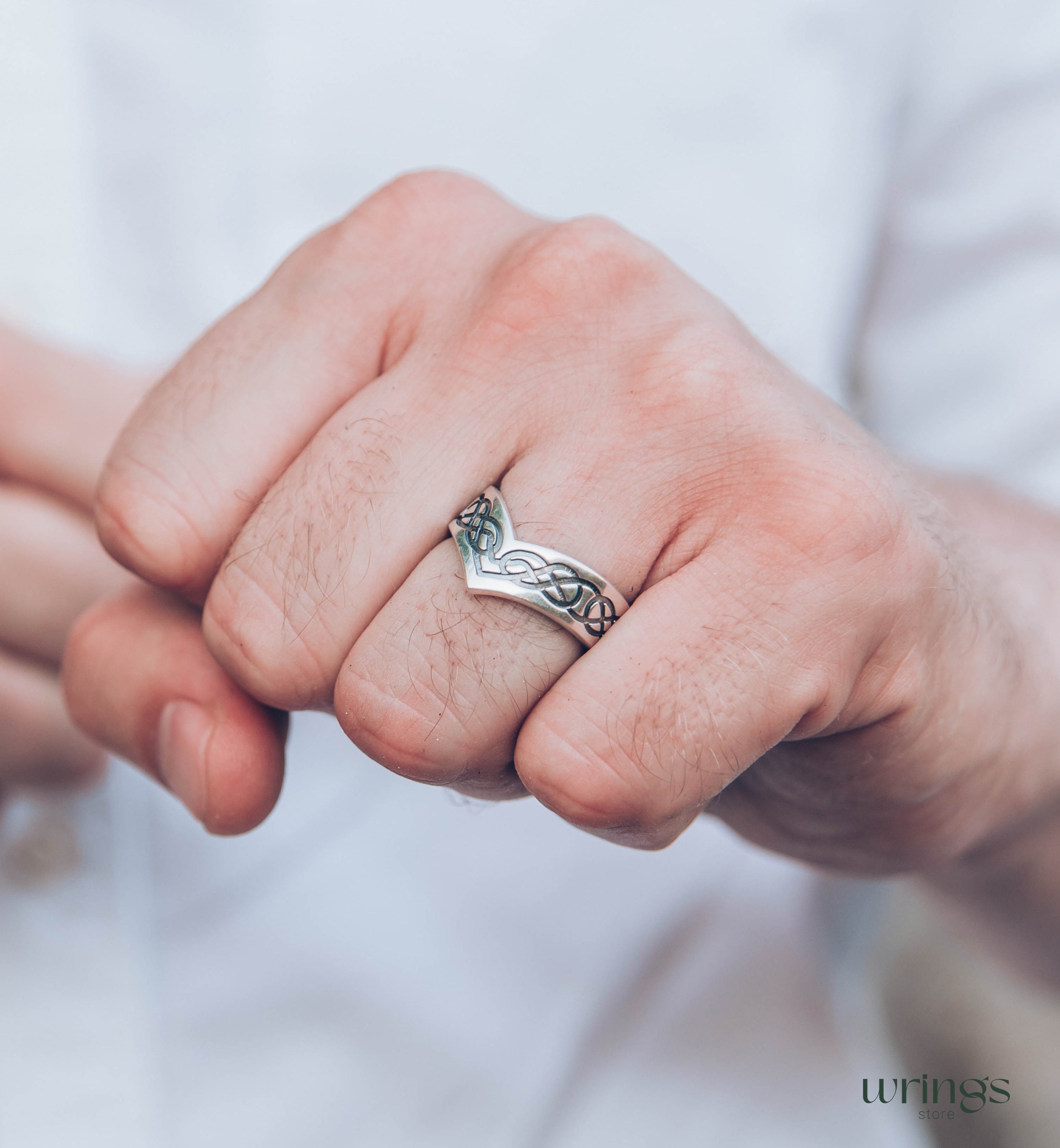 Chevron Irish knot Wedding Ring in durable Sterling Silver