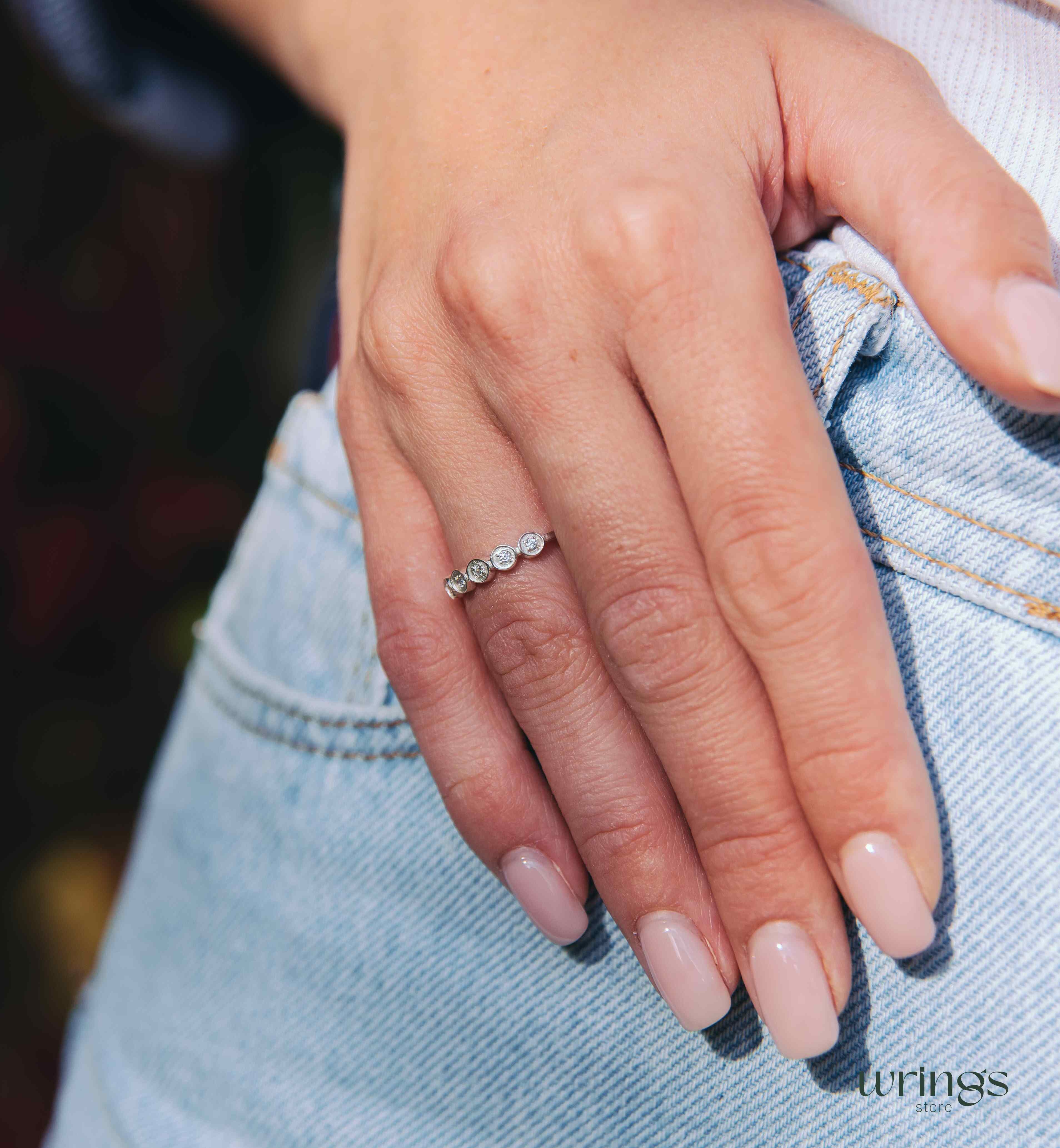 Trendy 5 Stones Women's Sterling Silver 925 CZ Ring