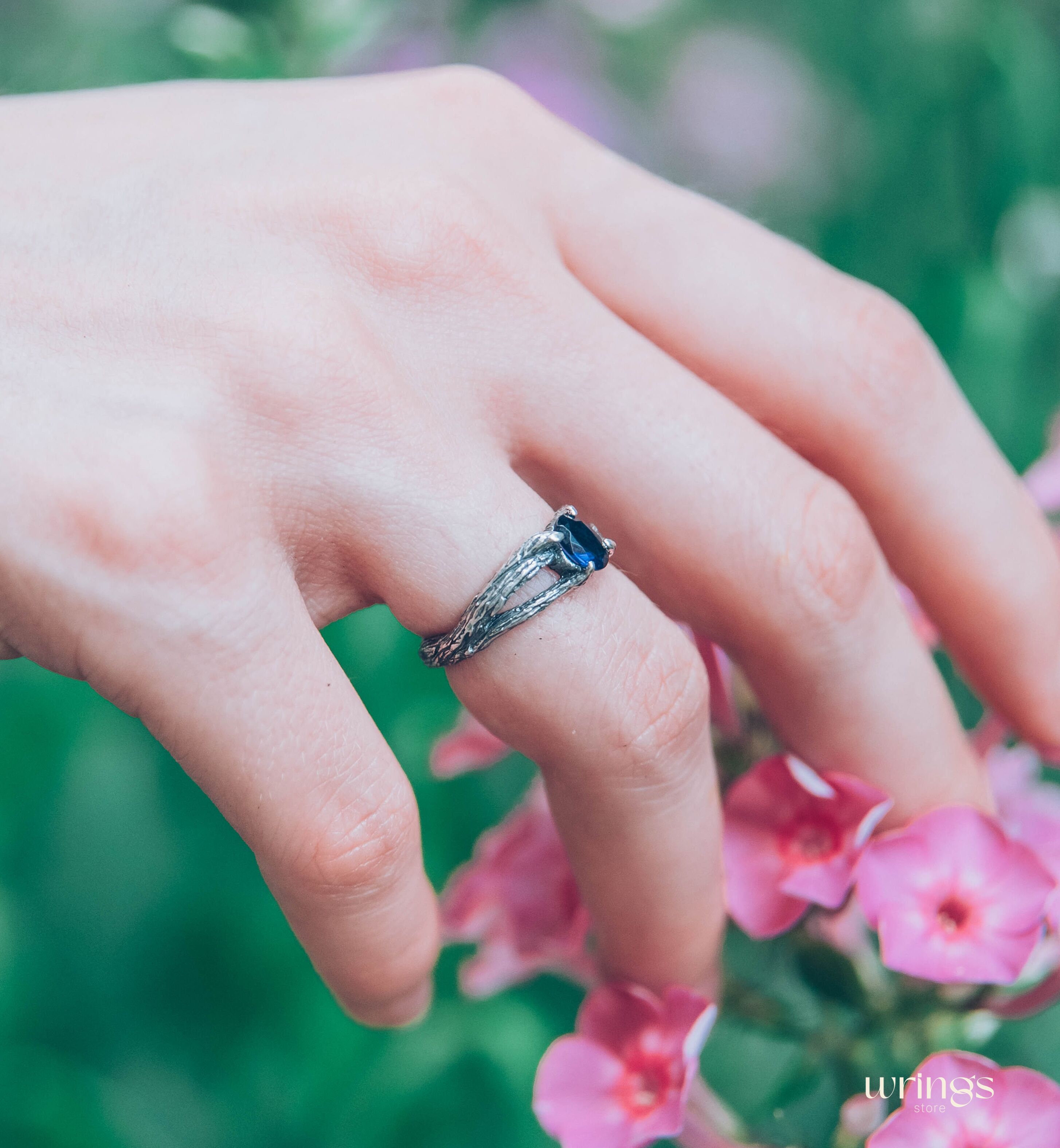 Cute Split Shank Double Branch Oval Sapphire Engagement Ring