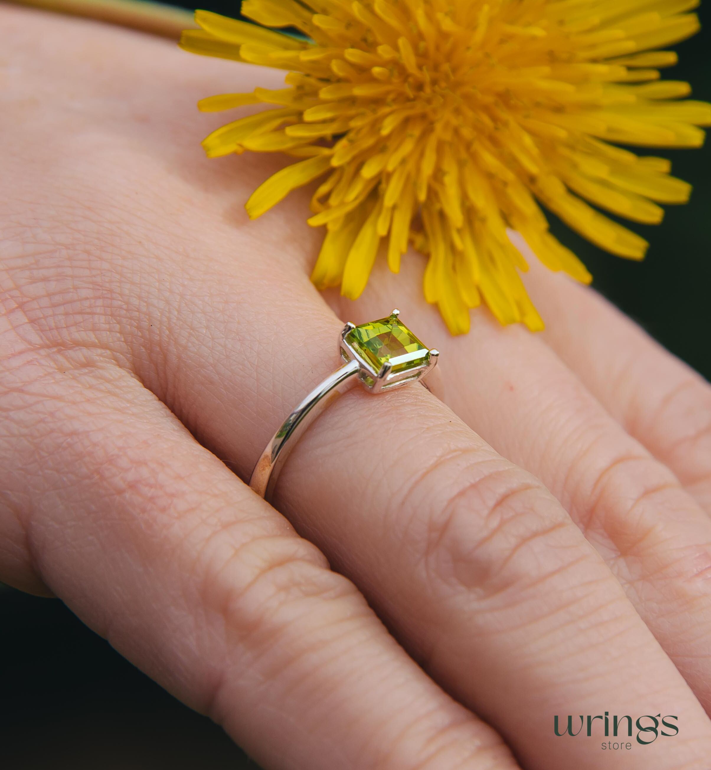 Minimalist Solitaire Square cut Peridot Ring Silver