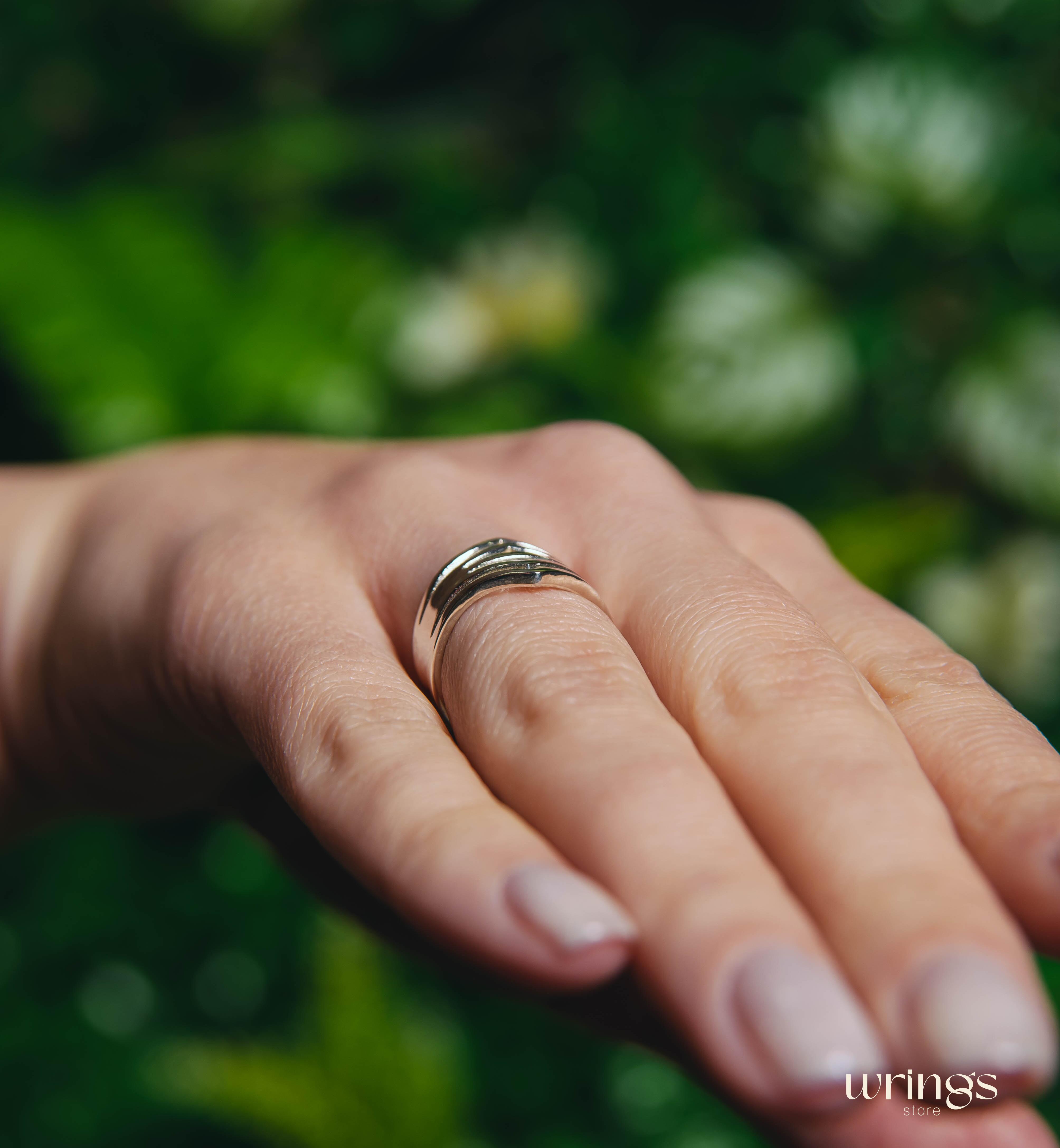 Chunky Women's Double Chevron Ring Casual Design