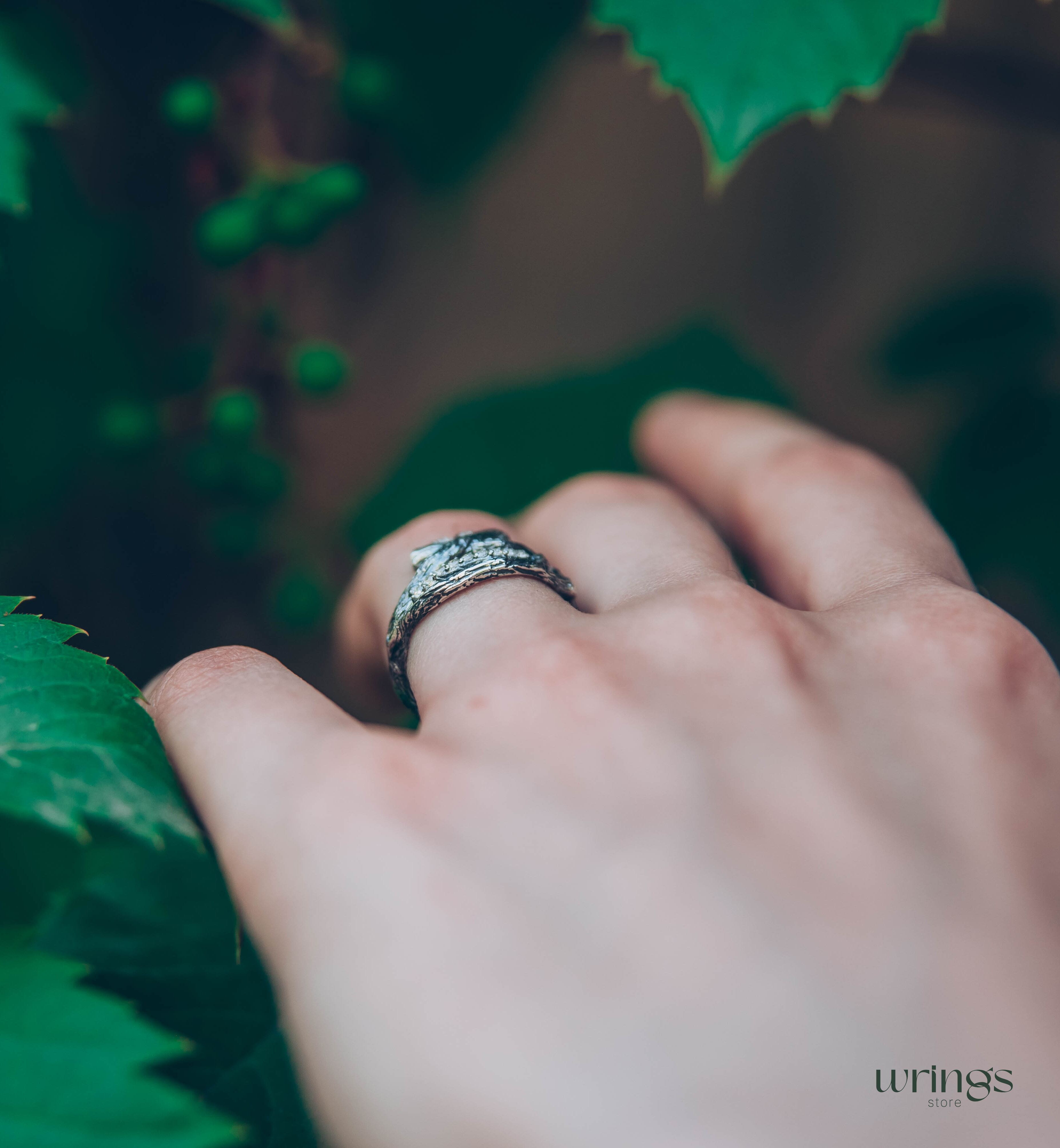Leaves on Crossed Branches with CZ Gems Silver Ring