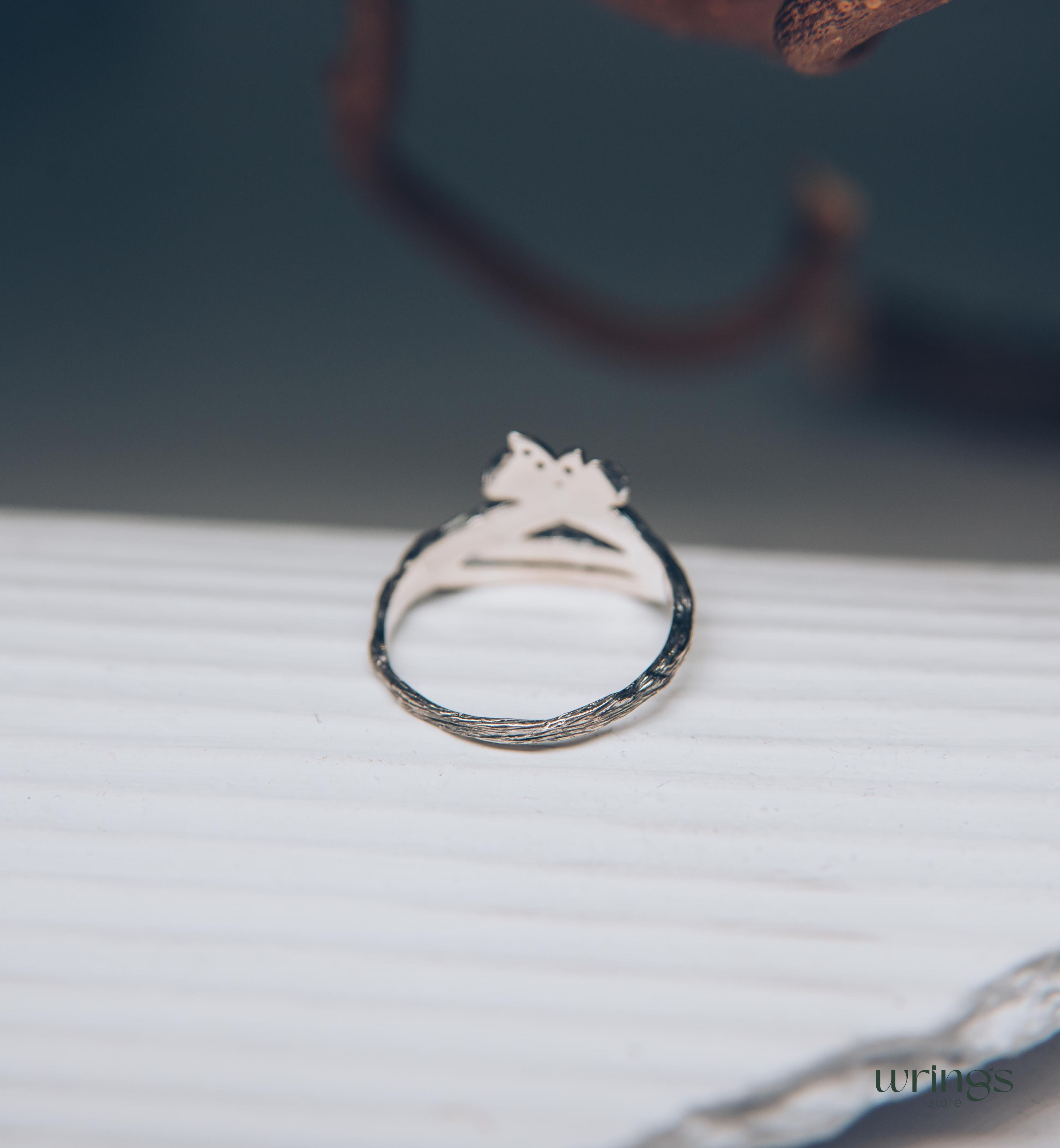 Leaves on Crossed Branches with CZ Gems Silver Ring