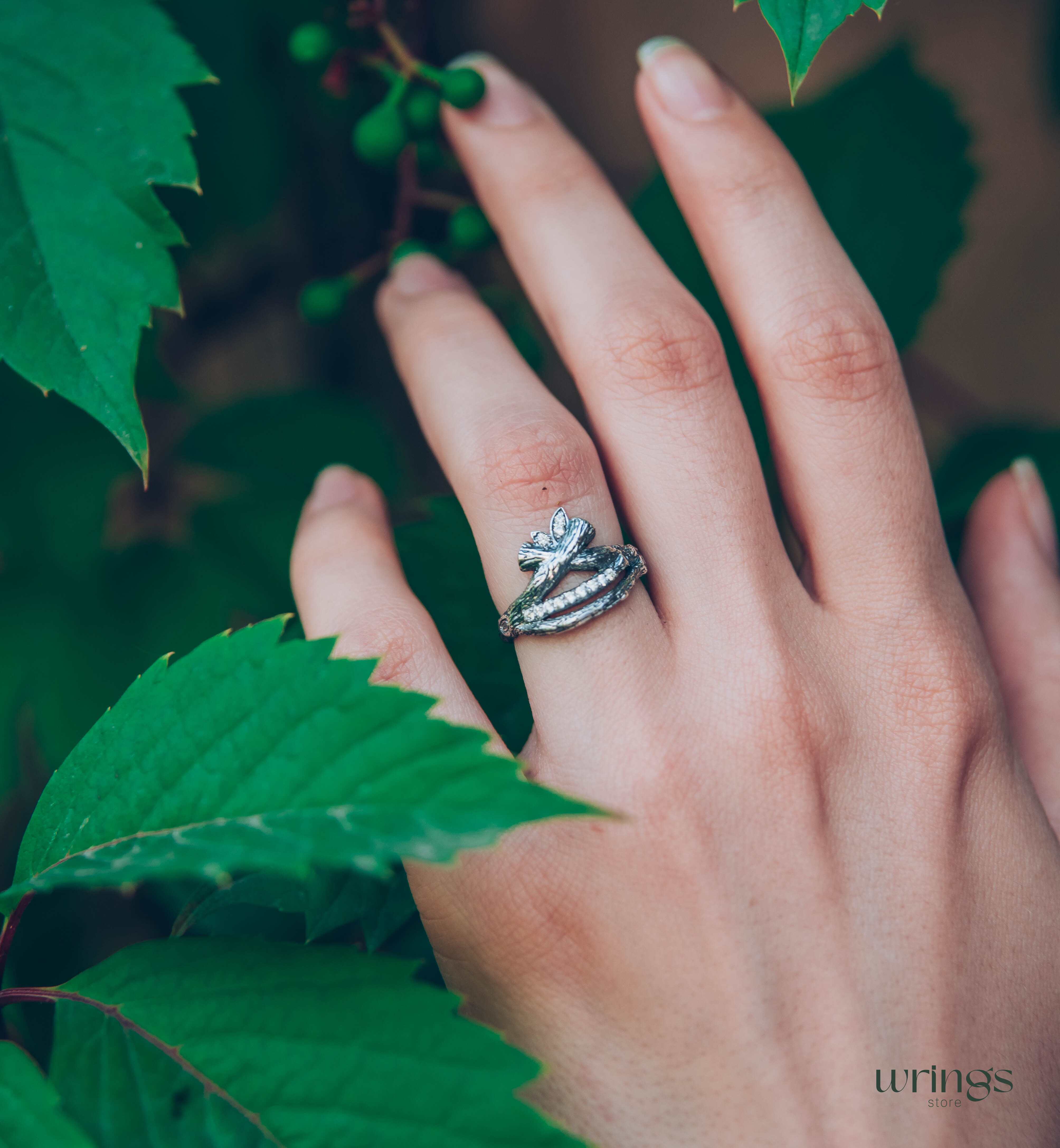 Leaves on Crossed Branches with CZ Gems Silver Ring