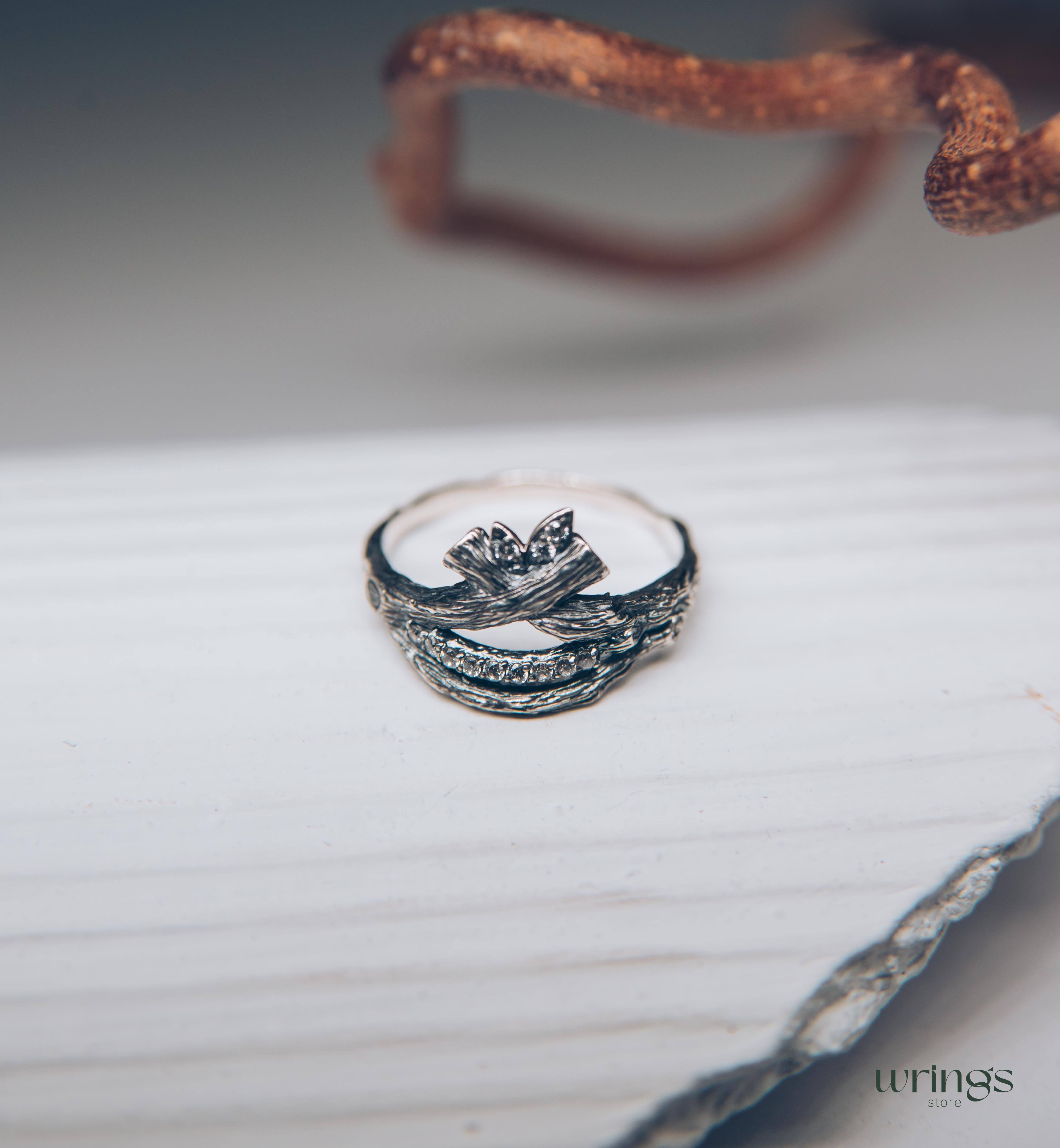 Leaves on Crossed Branches with CZ Gems Silver Ring