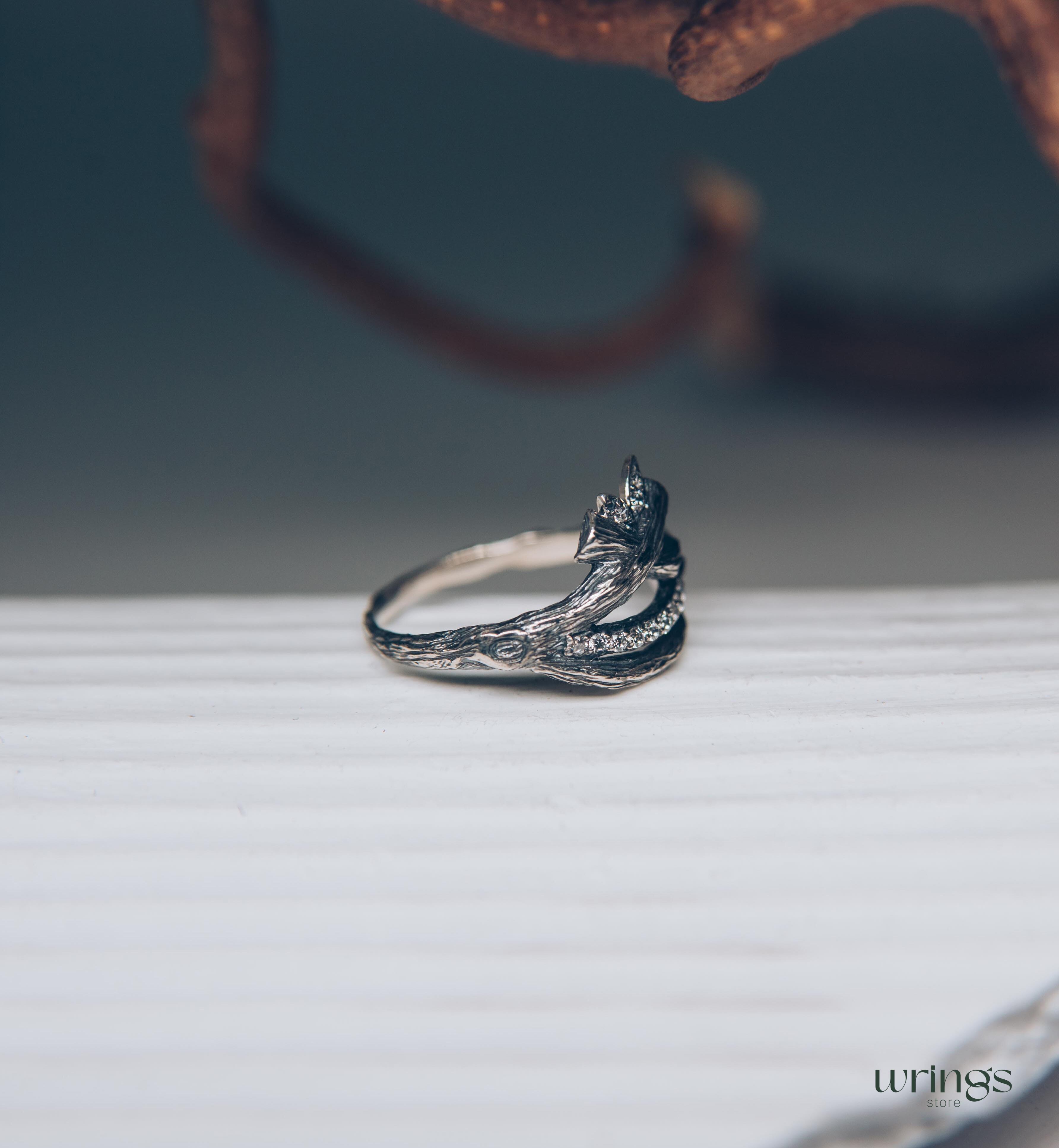 Leaves on Crossed Branches with CZ Gems Silver Ring
