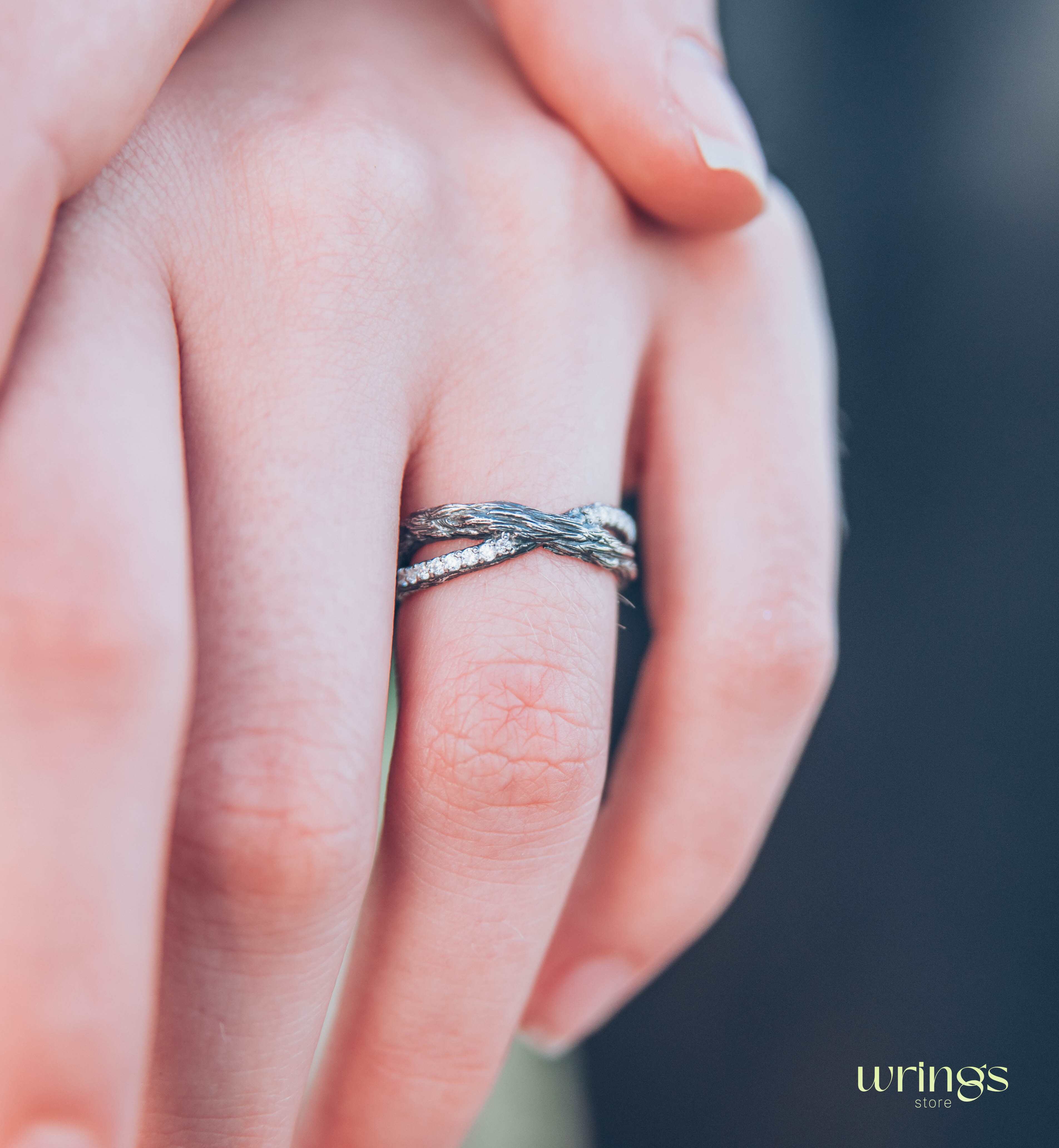 Unusual Branch Criss-Cross Ring with Cubic Zirconia