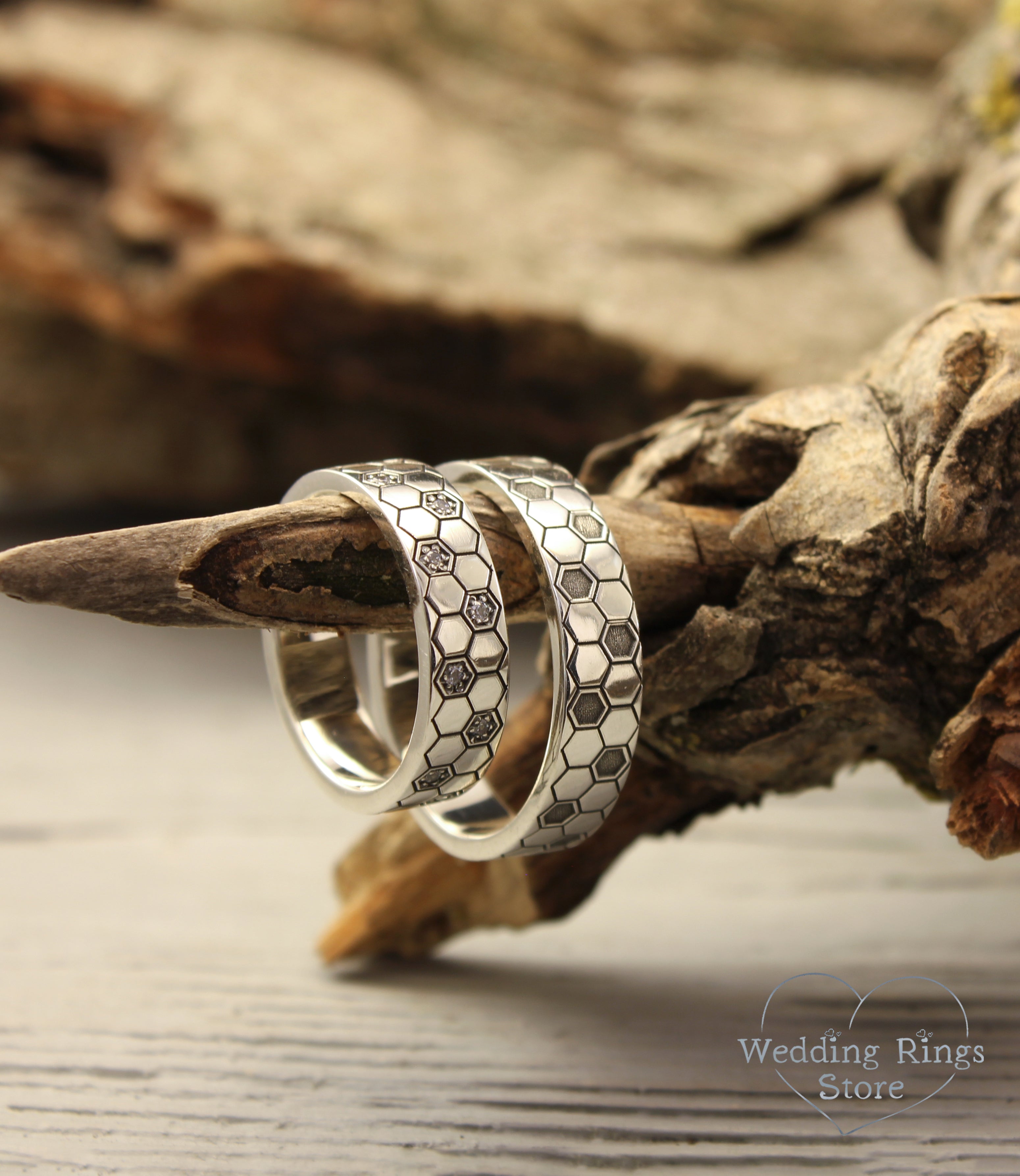 Geometric Honeycomb Couple Wedding Bands Set in Silver