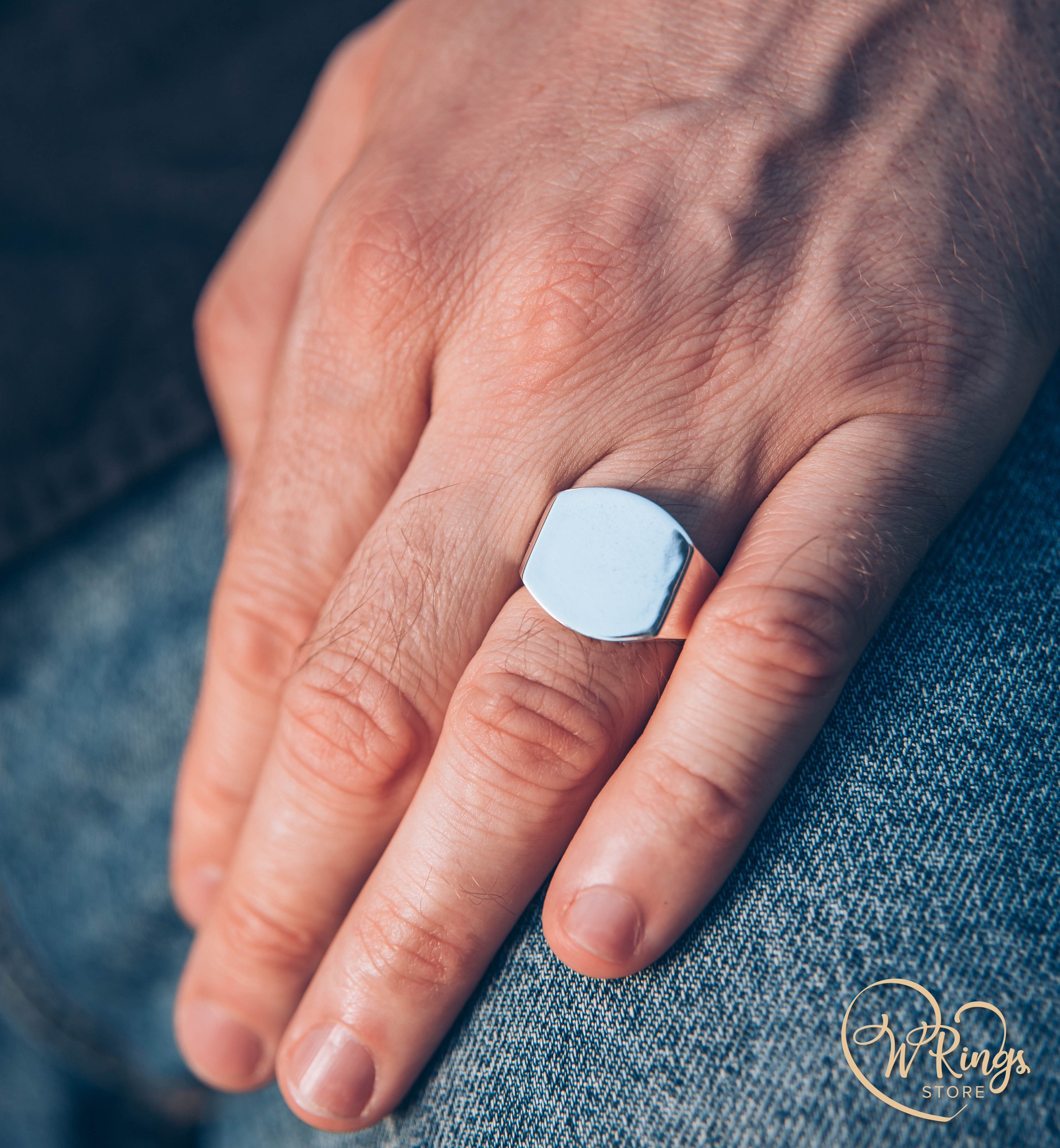 Giant Size Blank Rounded Rectangle Signet Ring in Silver