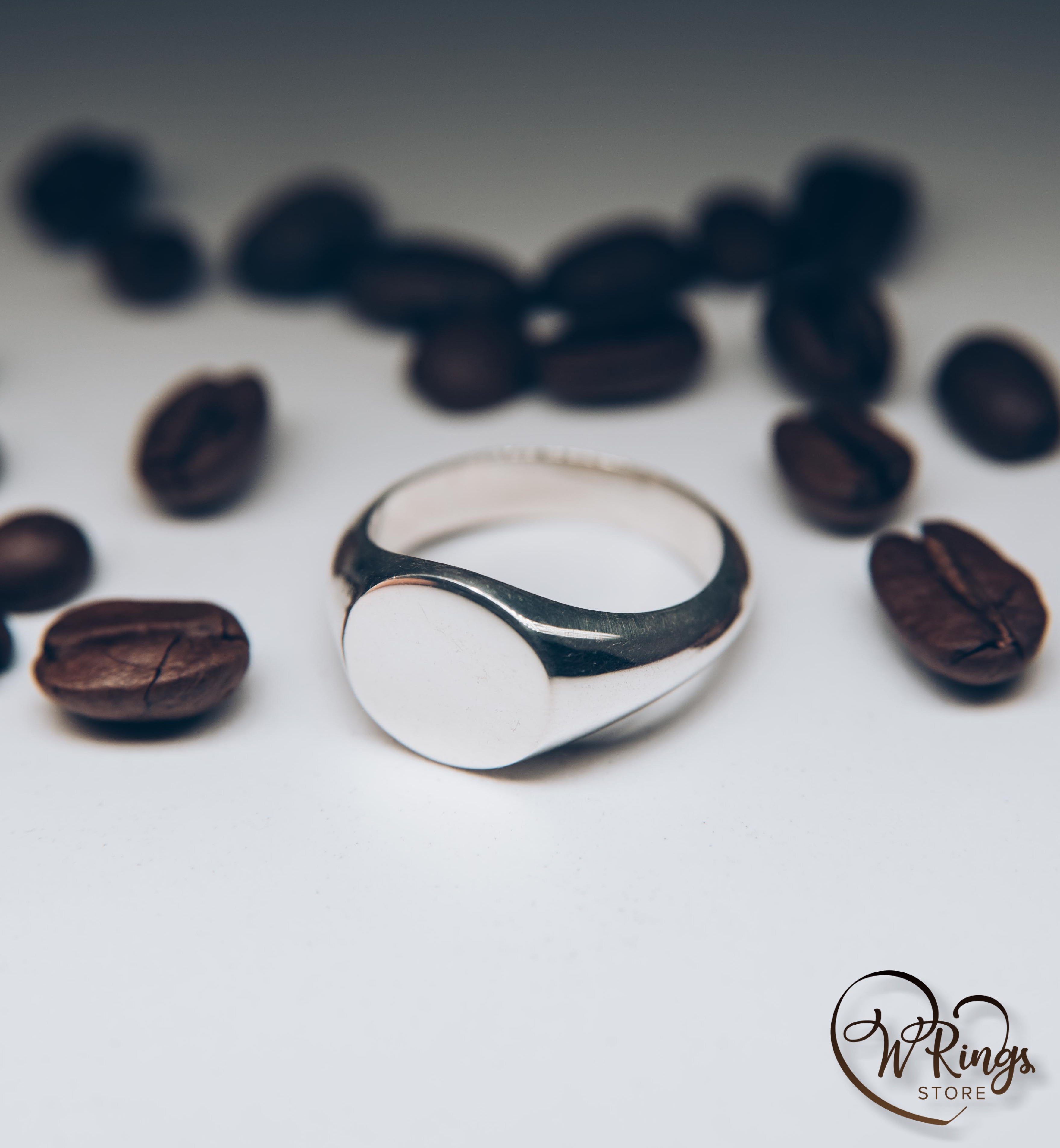 Medium Size Blank Round Signet Ring in Sterling Silver