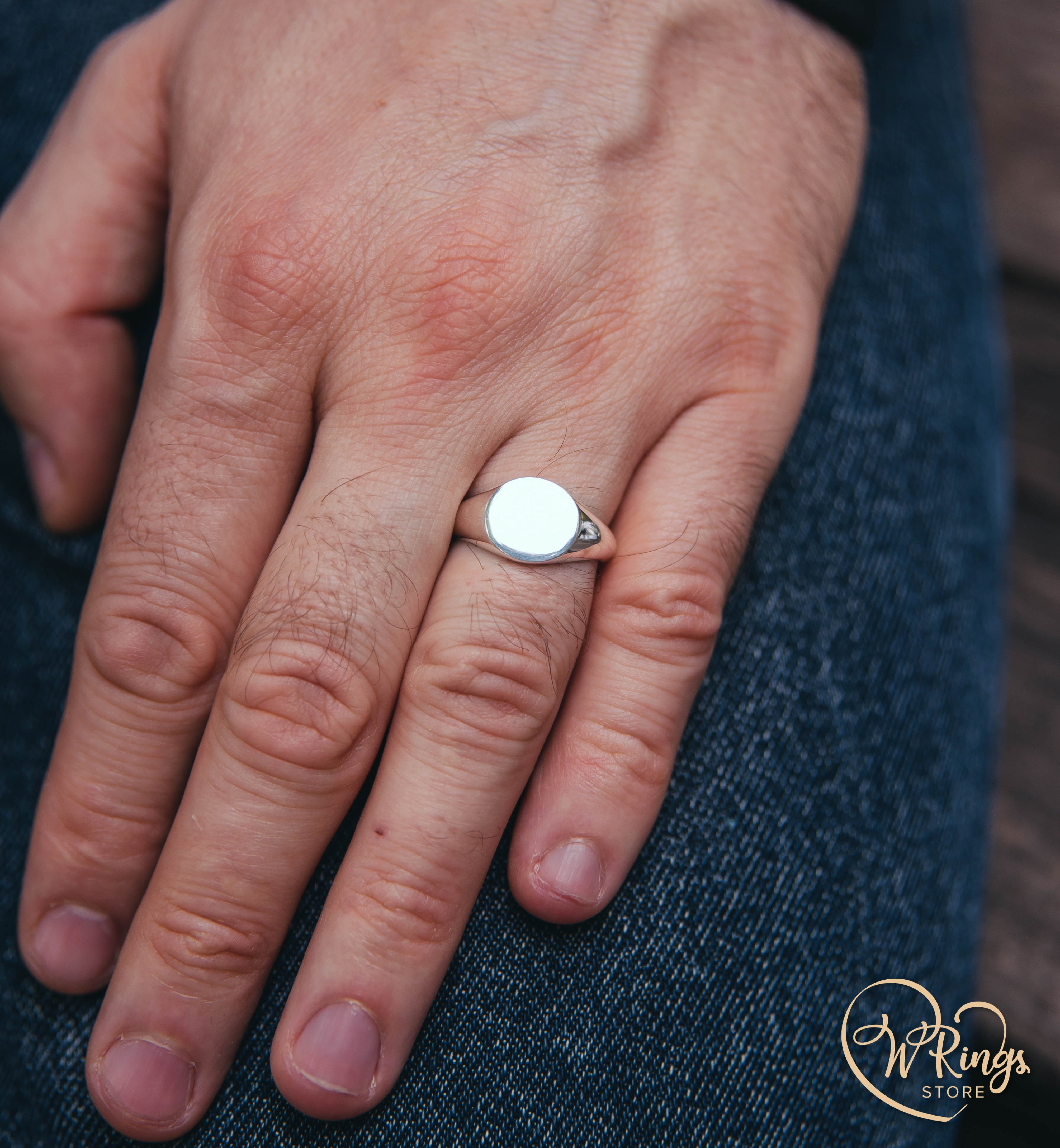 Medium Size Blank Round Signet Ring in Sterling Silver
