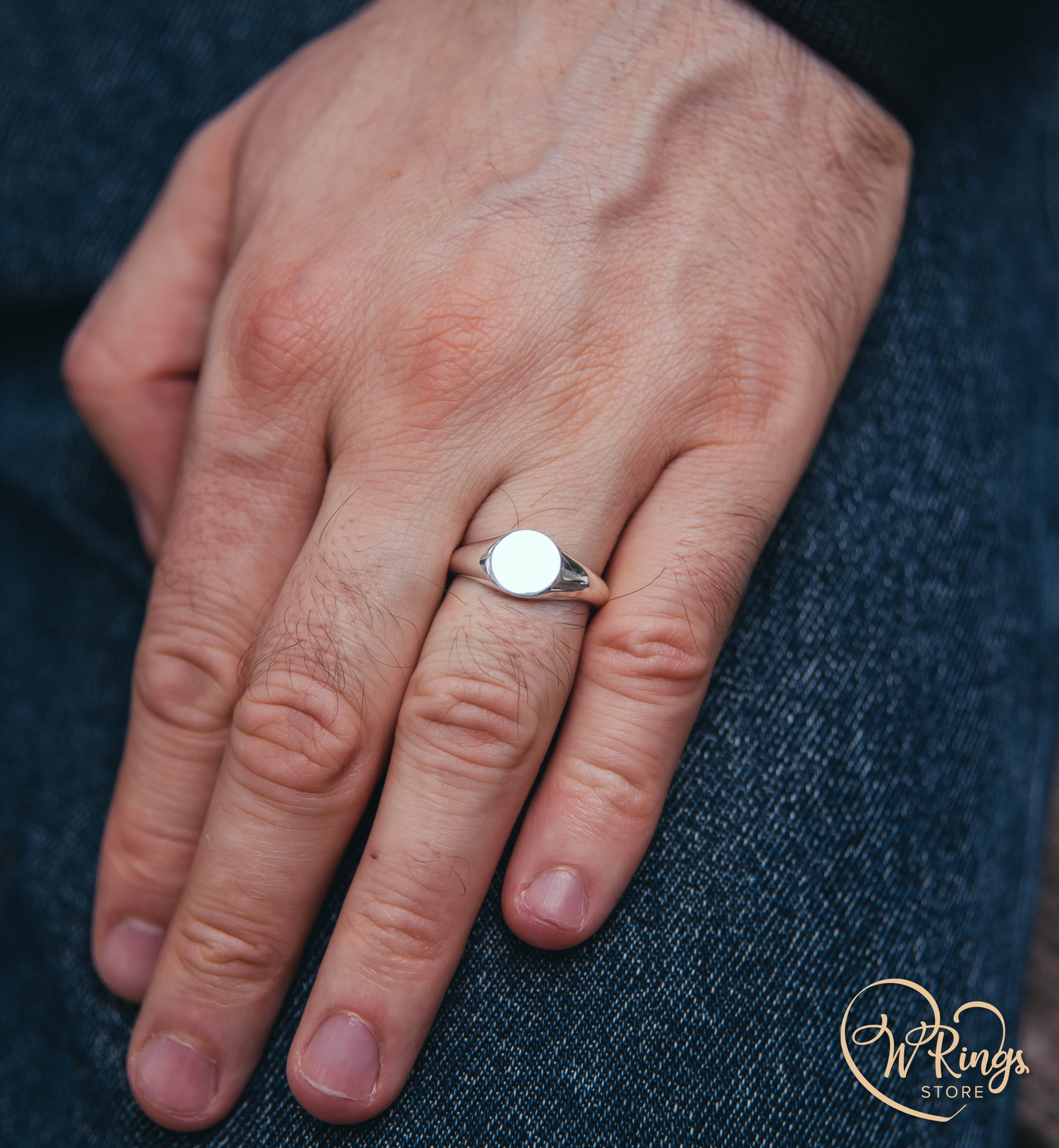 Small Size Blank Round Signet Ring in Sterling Silver