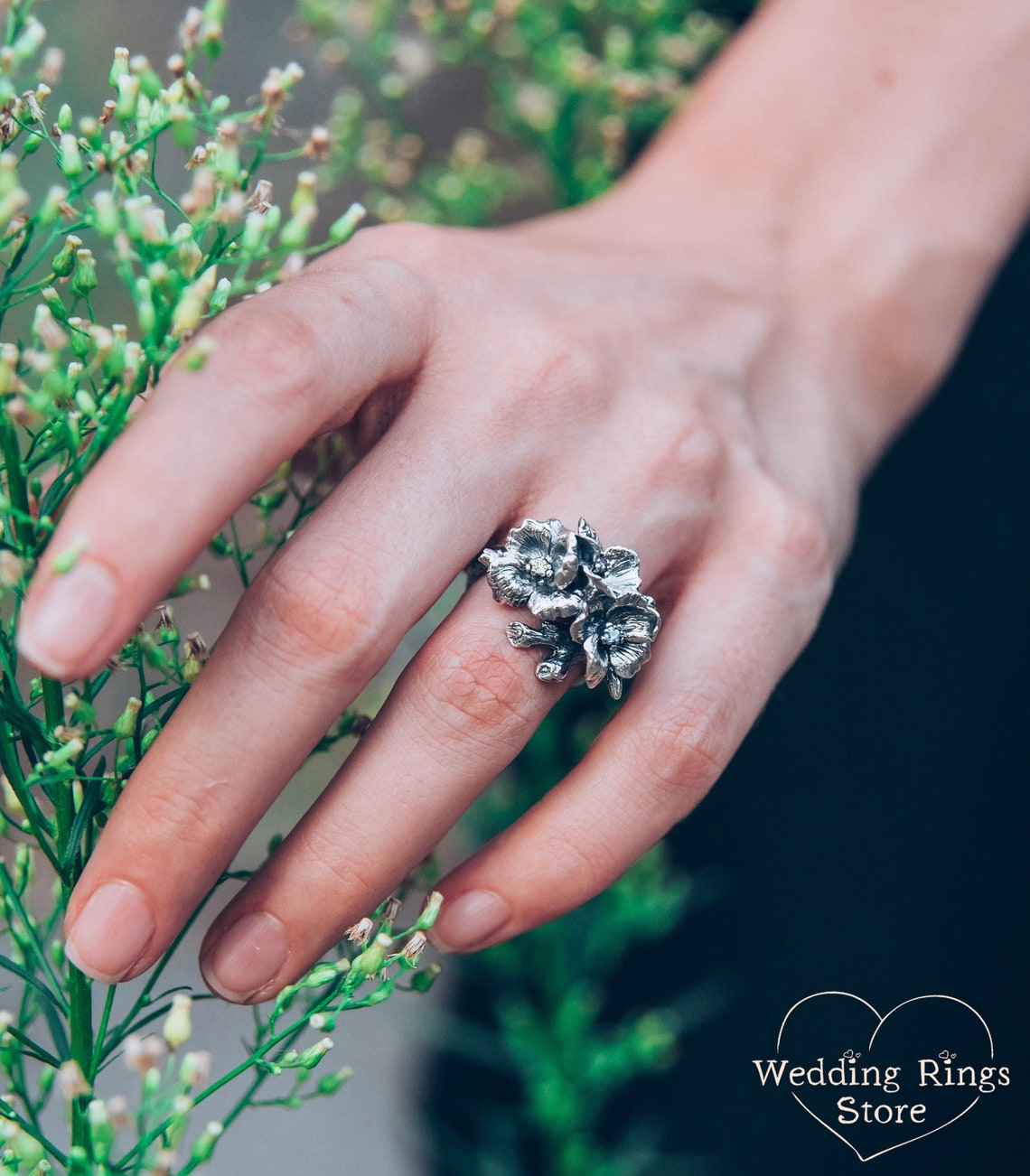Silver Catchy Large Flowers Cocktail Ring with Multi Gemstones