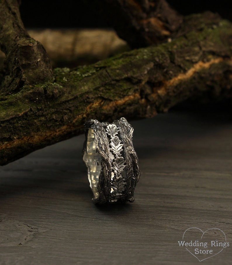 Heavy Men's Silver Band Ring with Tree bark and oak Leaves
