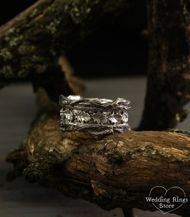 Heavy Men's Silver Band Ring with Tree bark and oak Leaves