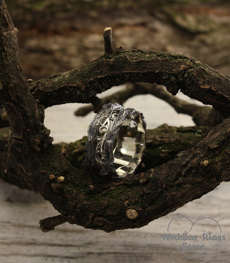 Large Rustic style Silver Tree and Vines Ring