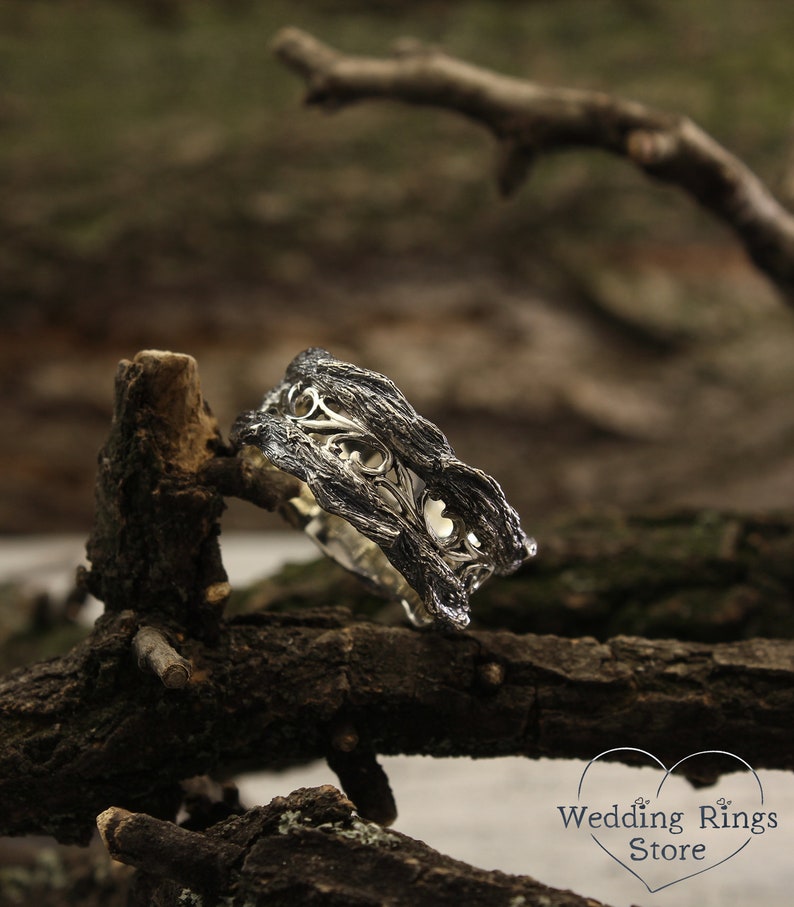 Large Rustic style Silver Tree and Vines Ring