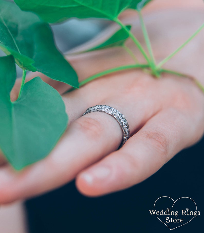 Unique Woodbark texture Dainty Nature Wedding Band for Women