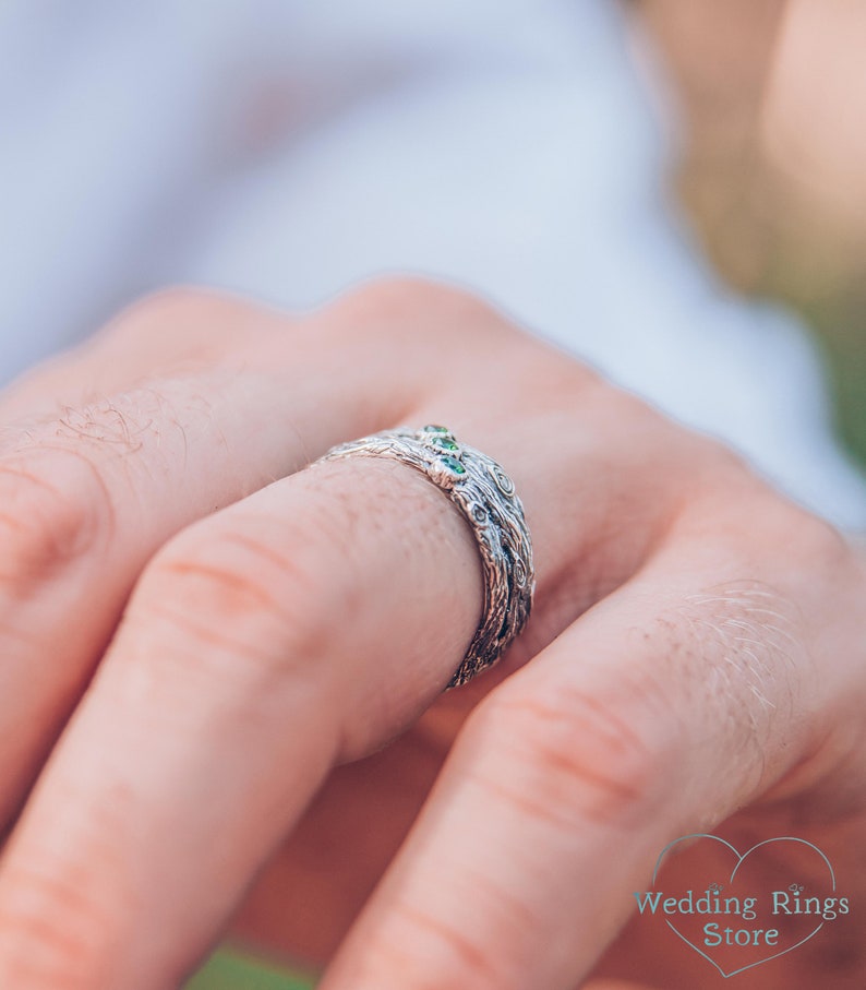 Wide Silver Woodbark Knots and Three Emeralds Wedding Ring