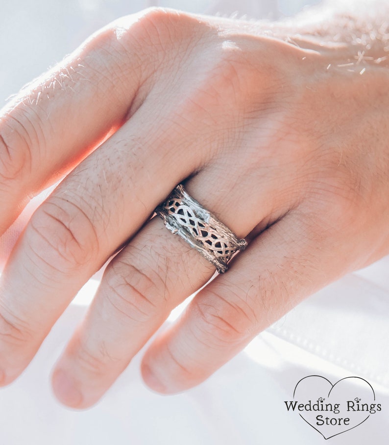 Celtic knot and Tree bark Men's Wedding Band in Mixed Metals