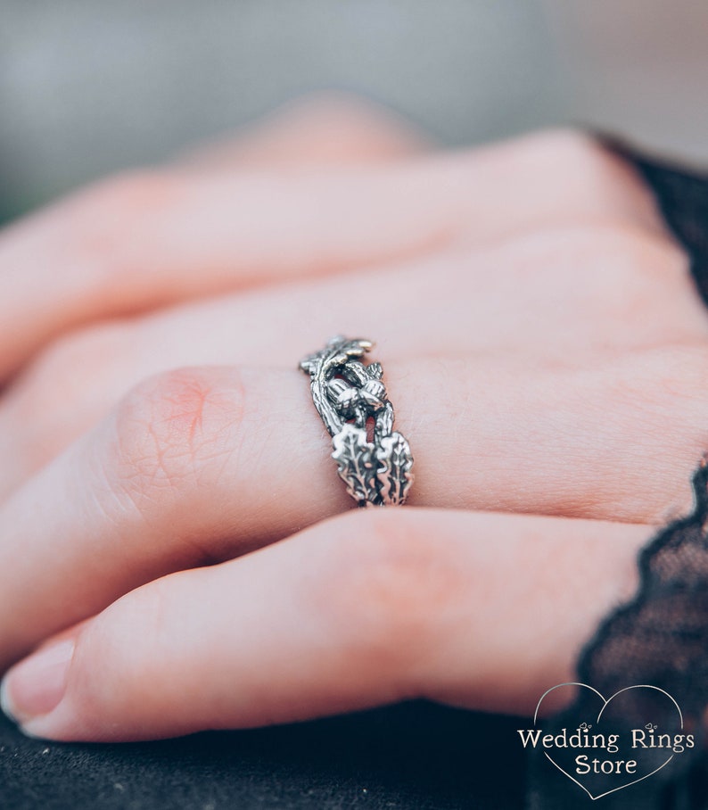 Leaves and Acorns on Silver Oak Branch Wedding Ring