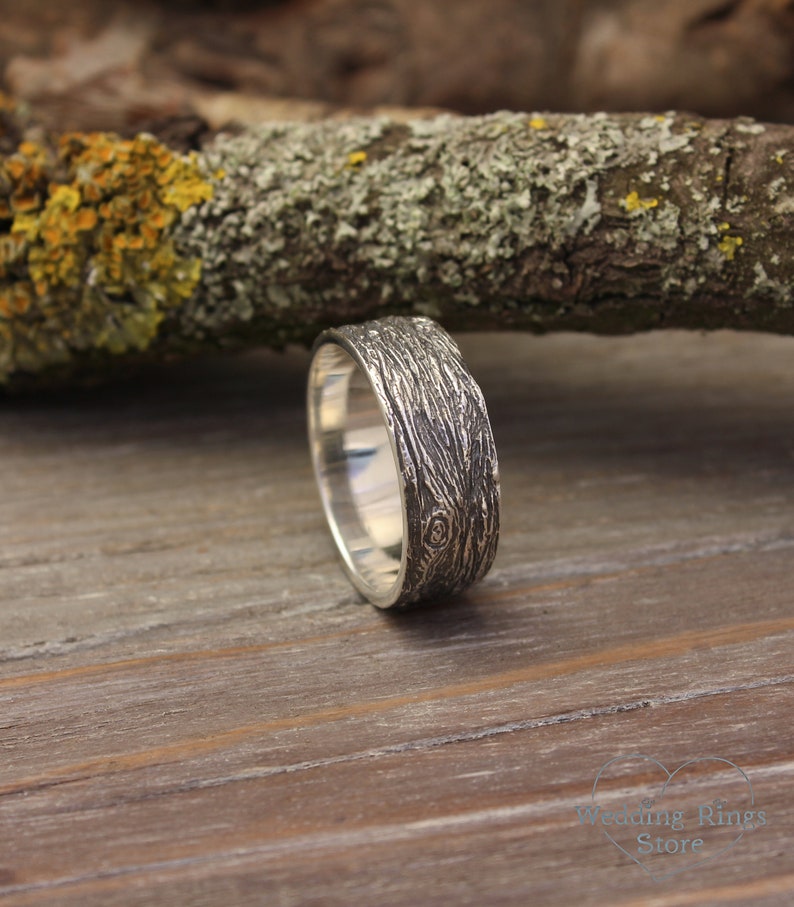 Men's Silver Woodgrain and Rustic Style durable Wedding Band