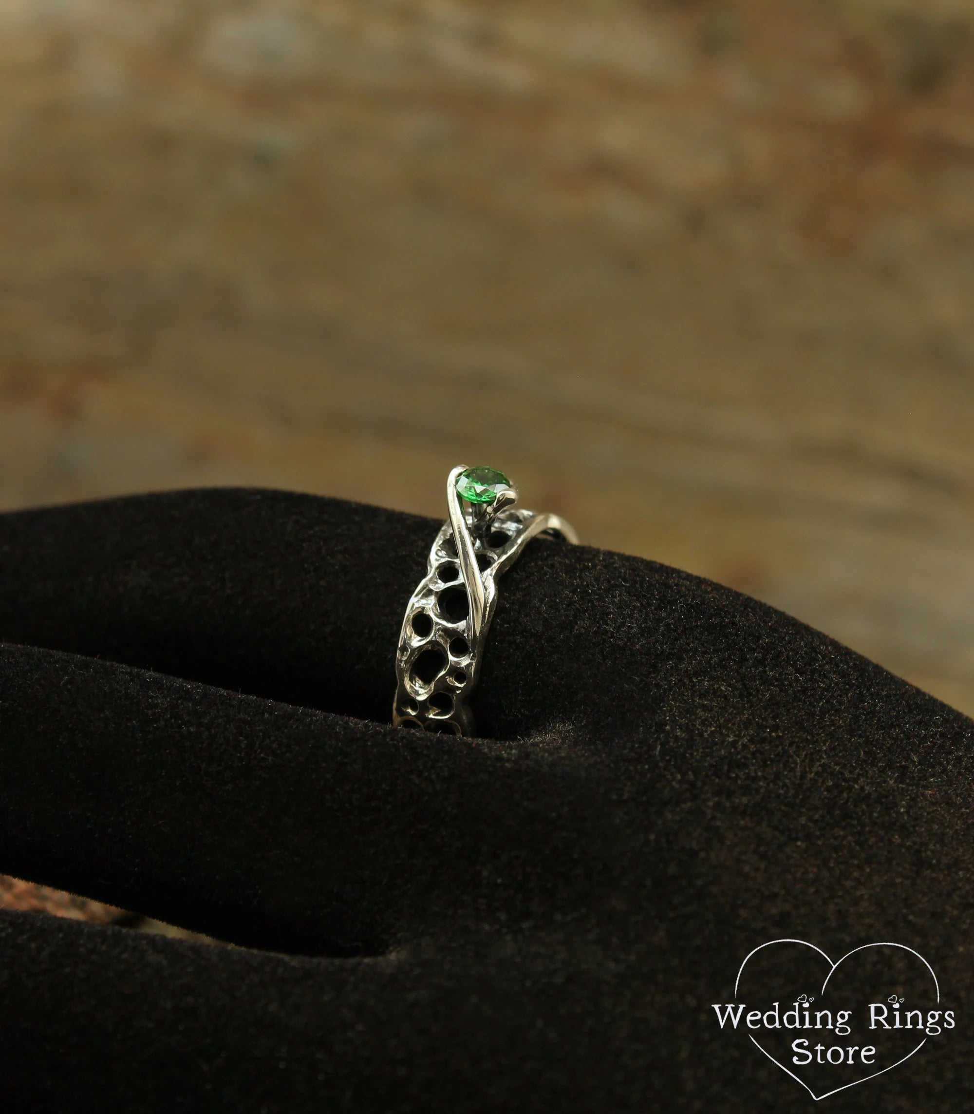 Women's Silver Ocean Engagement Ring with Emerald
