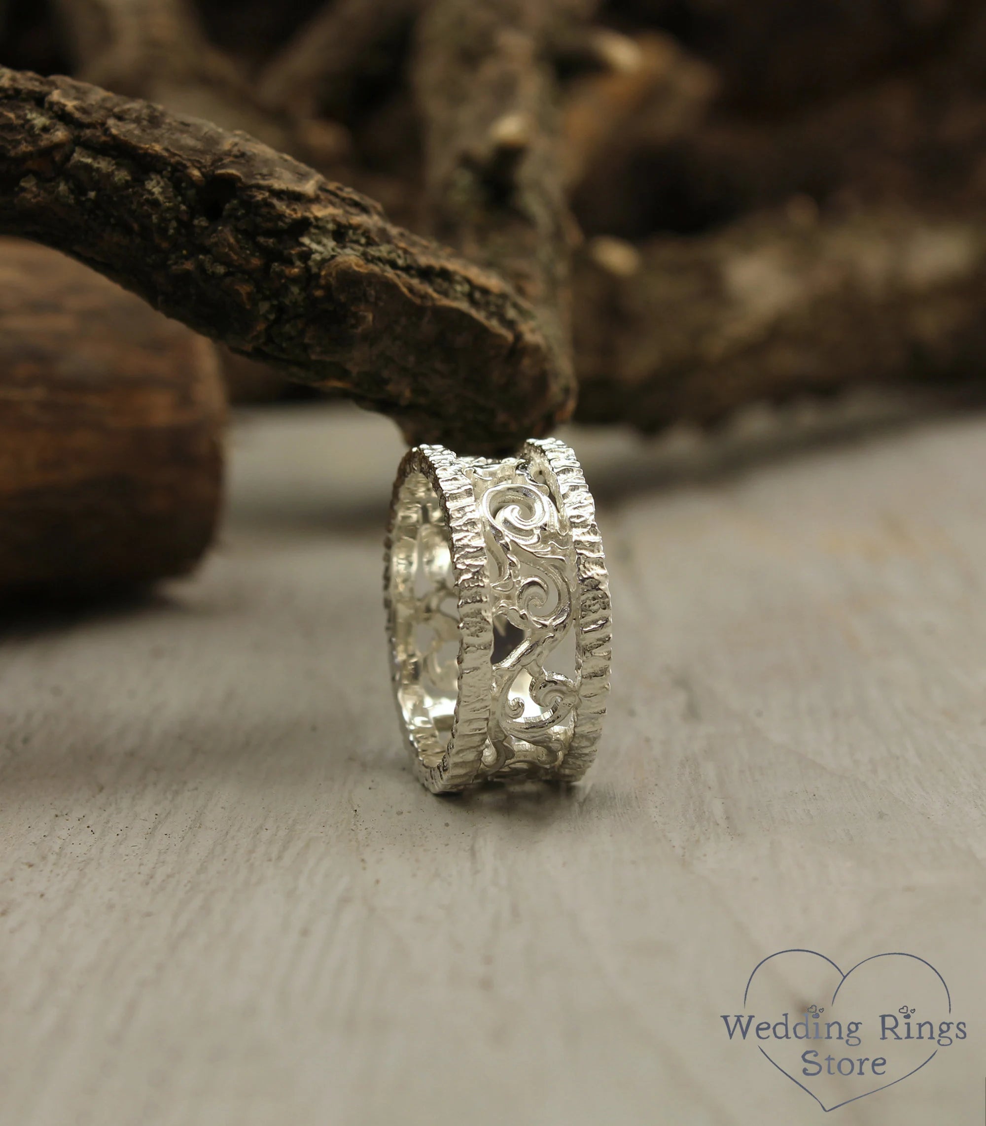 Vintage inspired Wide Silver Ring Vine and Hammered Edges