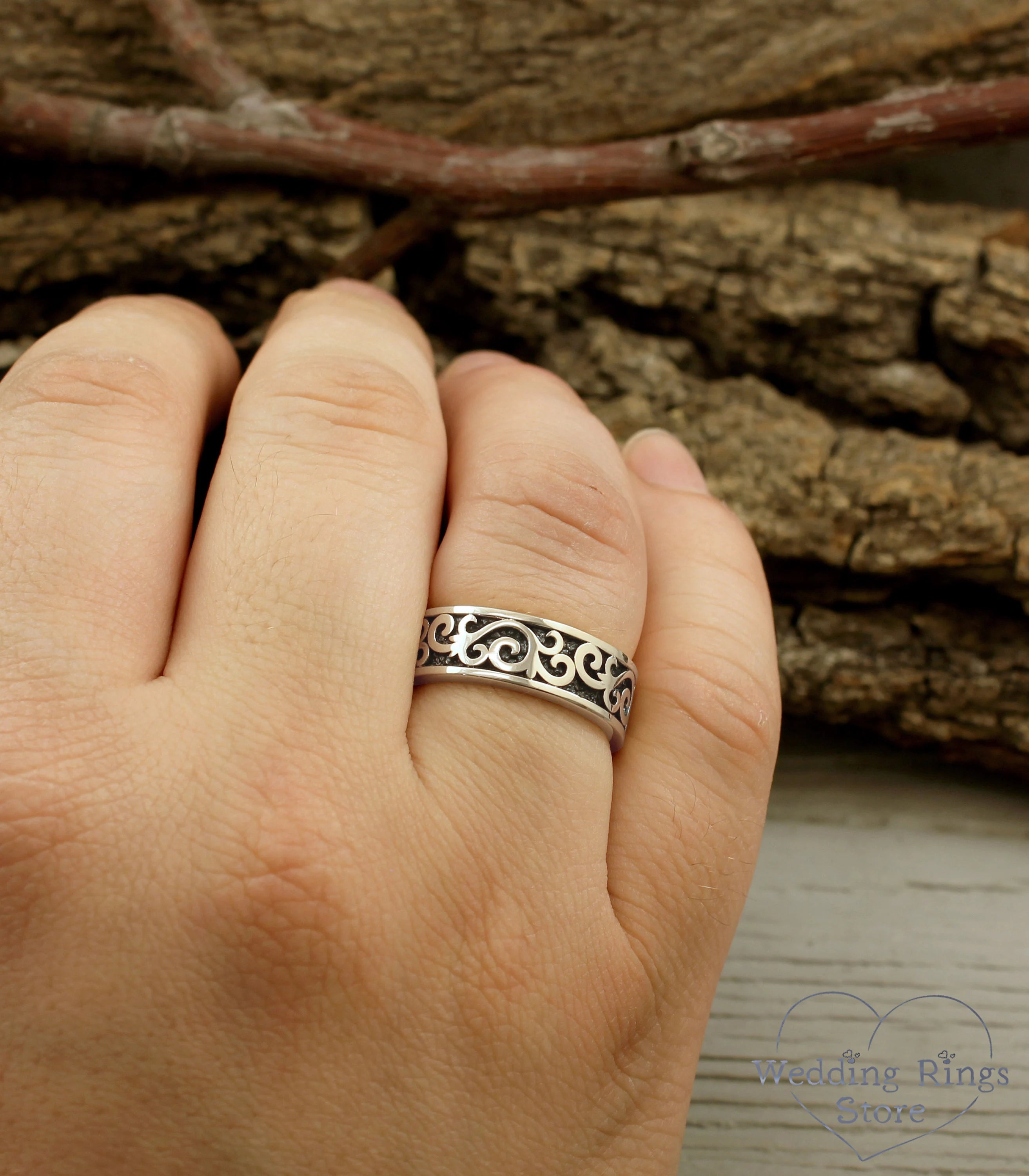 Unique Vine textured Wedding Rings Set with Diamond