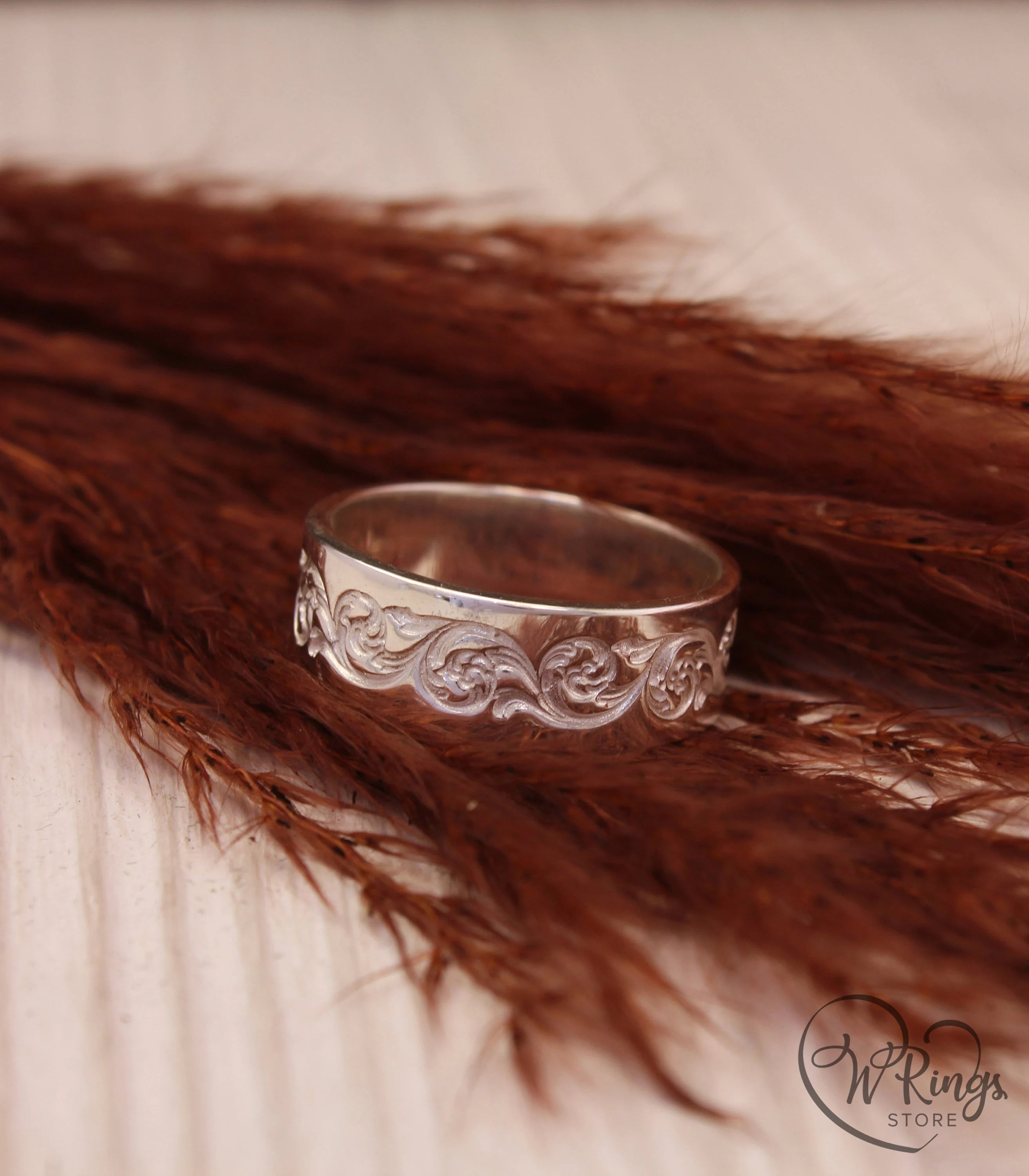 Vintage style Silver Wedding Band with Engraved Vines
