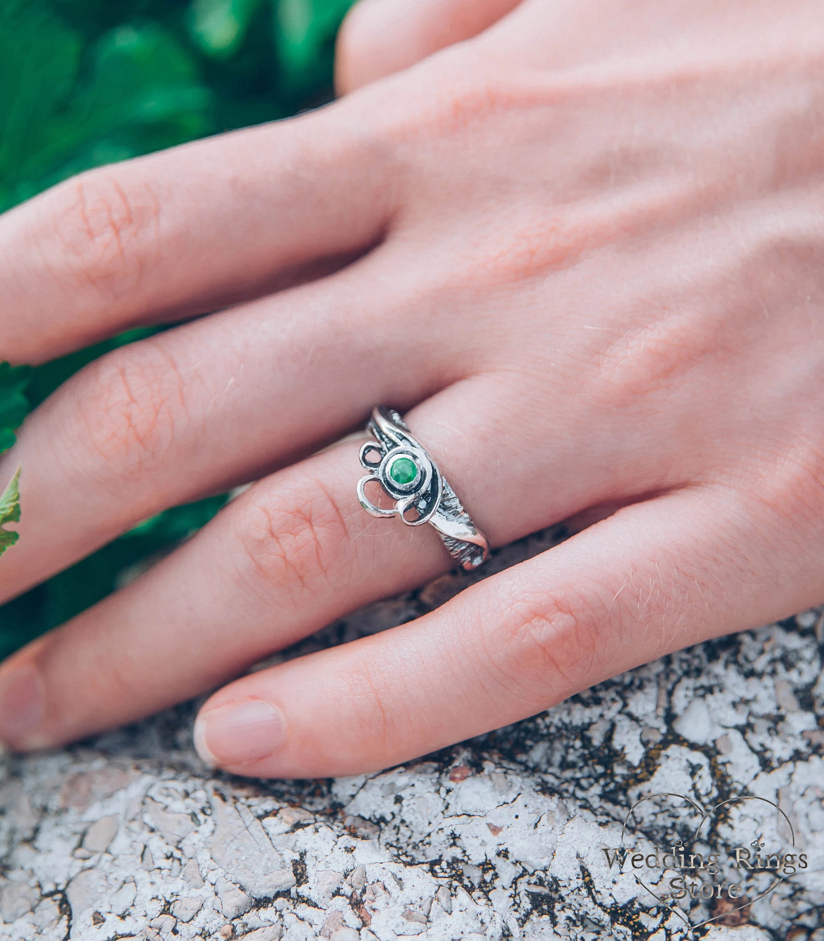 Green Lab Emerald Engagement Ring with Weave Leaves made in Silver