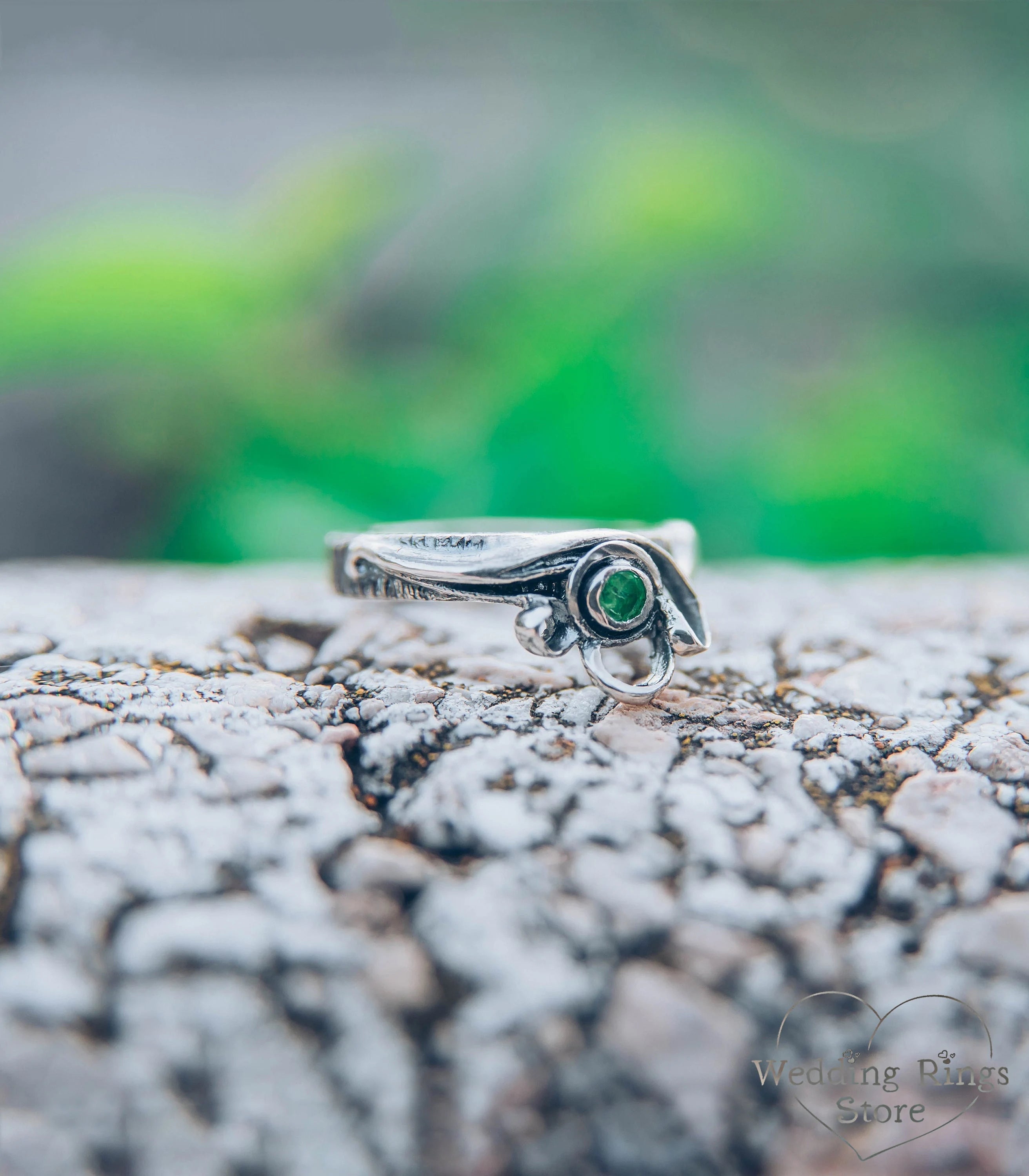 Green Lab Emerald Engagement Ring with Weave Leaves made in Silver