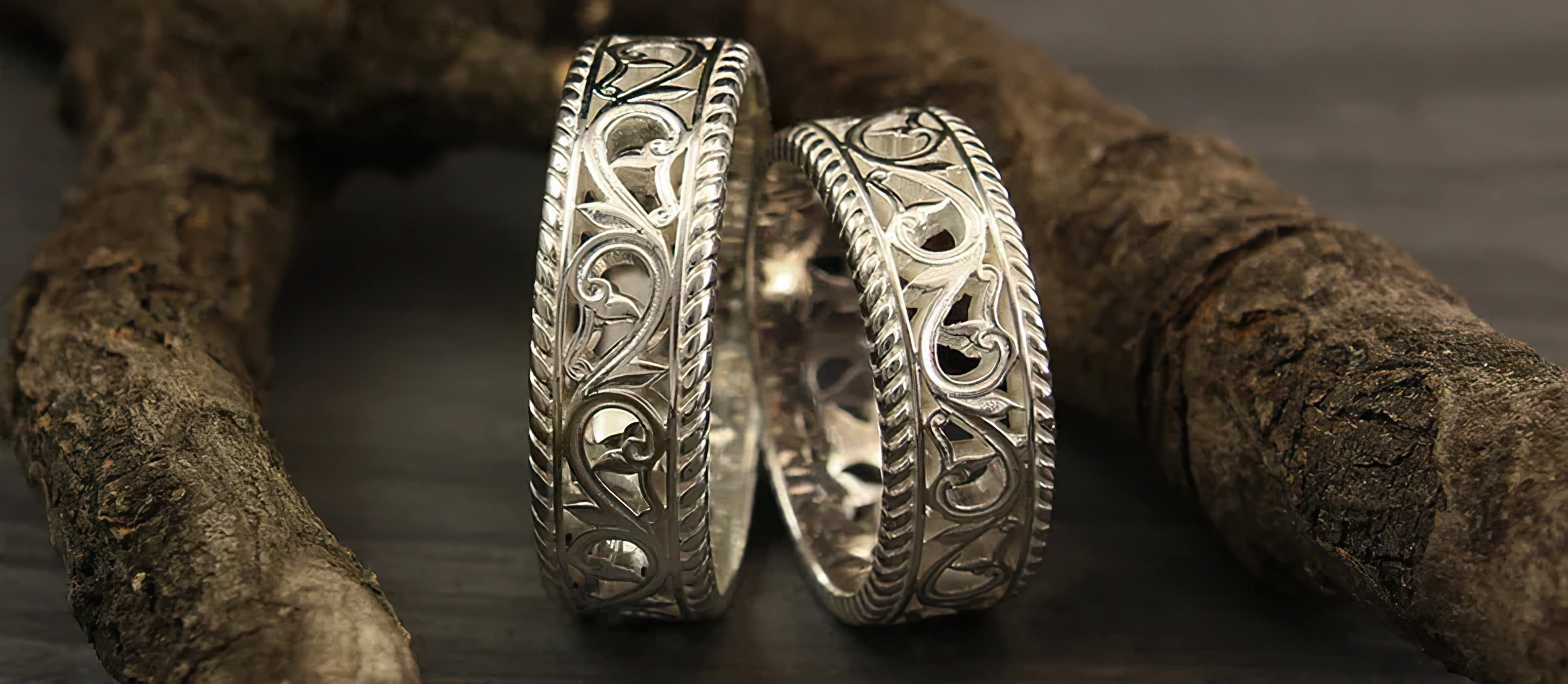 Vintage style Wedding Rings Sets