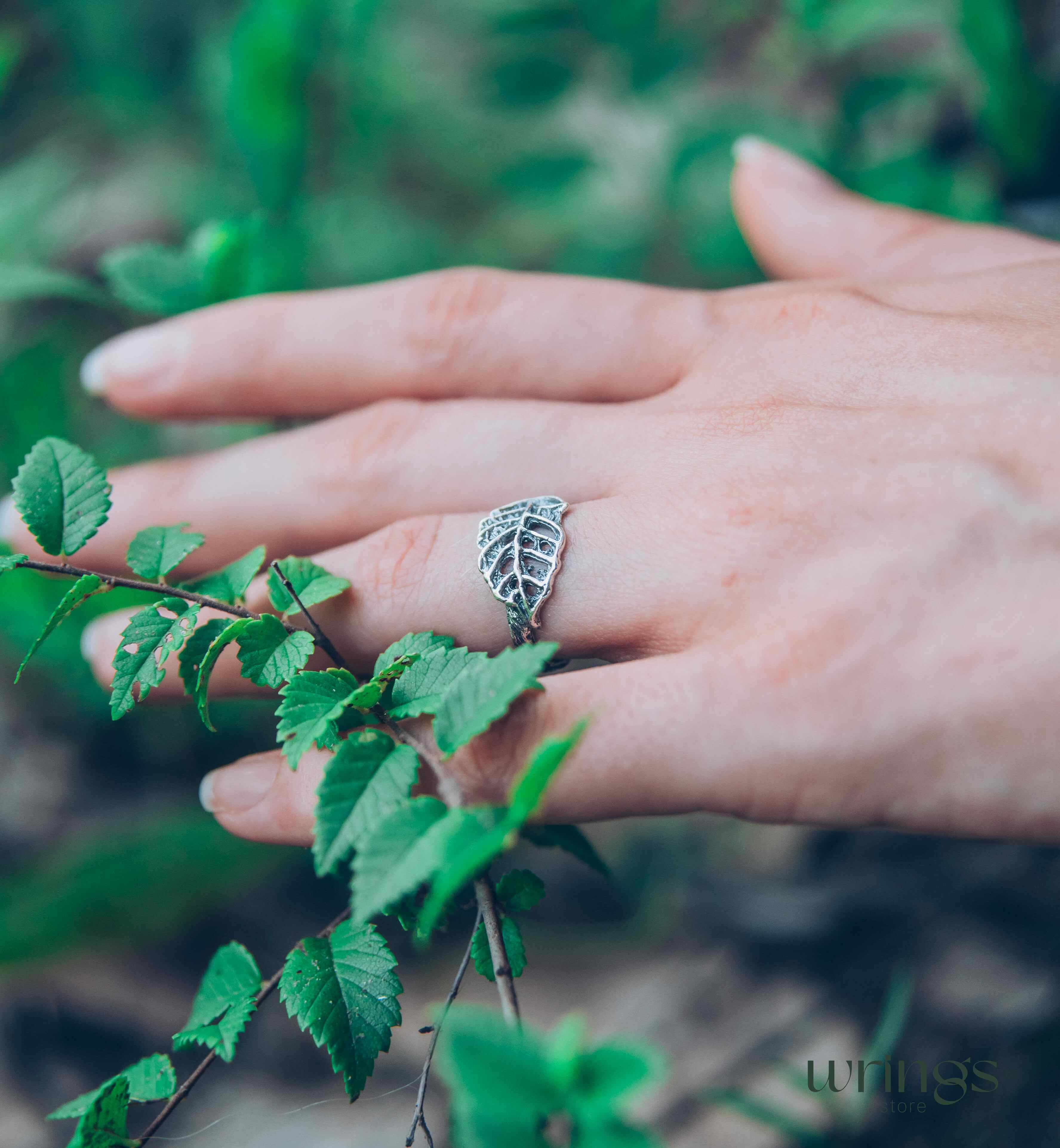 Water in a Wild Leaf Ring in Solid Silver inspired by Nature