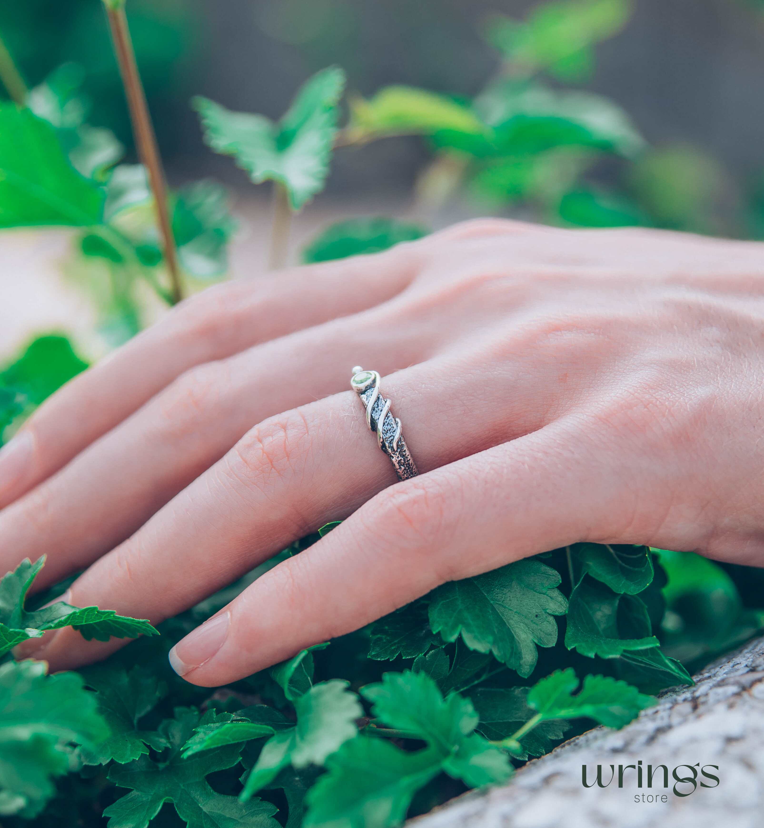 Modern Wild twisted Silver Engagement Ring with Peridot