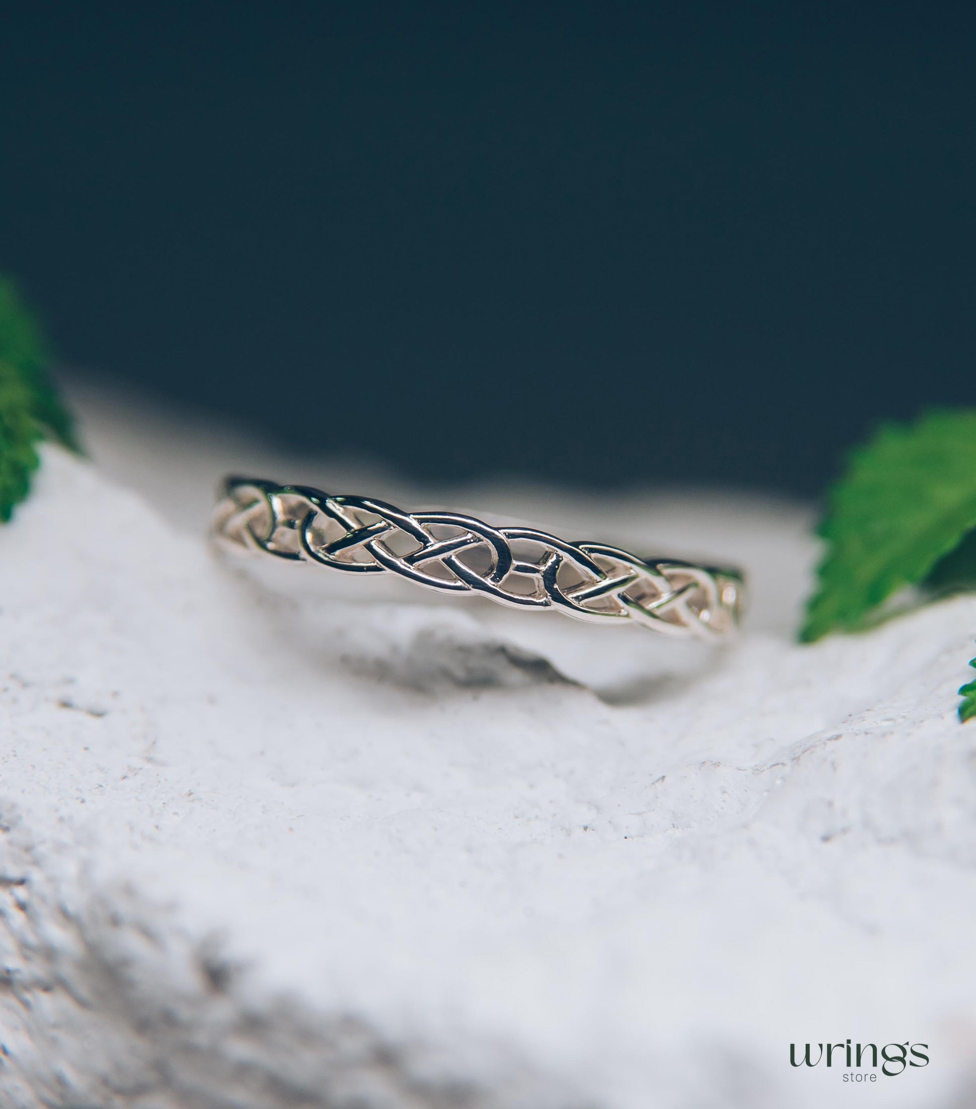 Silver Irish Knot Wedding Ring with Braided Pattern