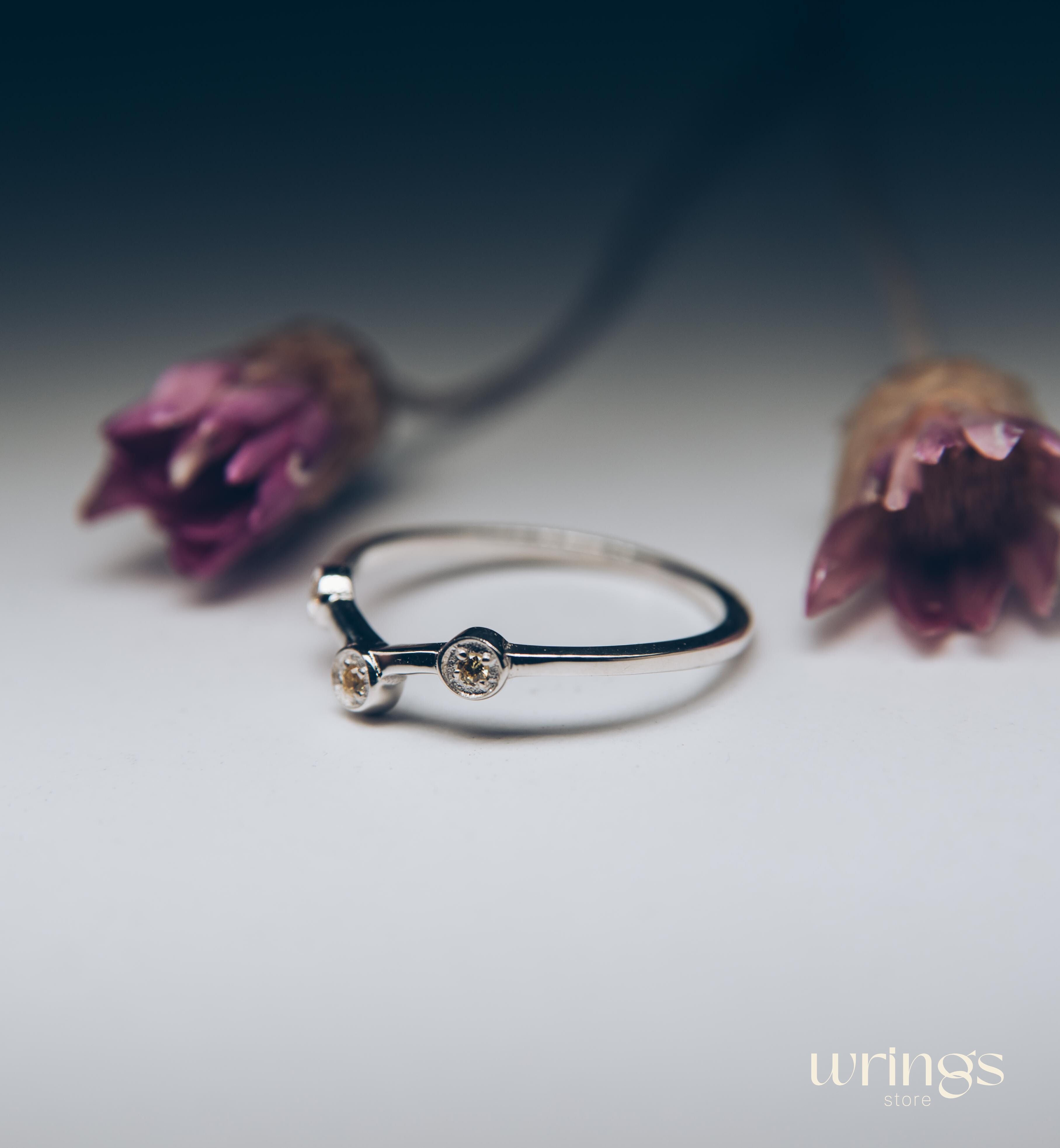 Cute Citrines in 3 Small Dots Silver Curved Ring