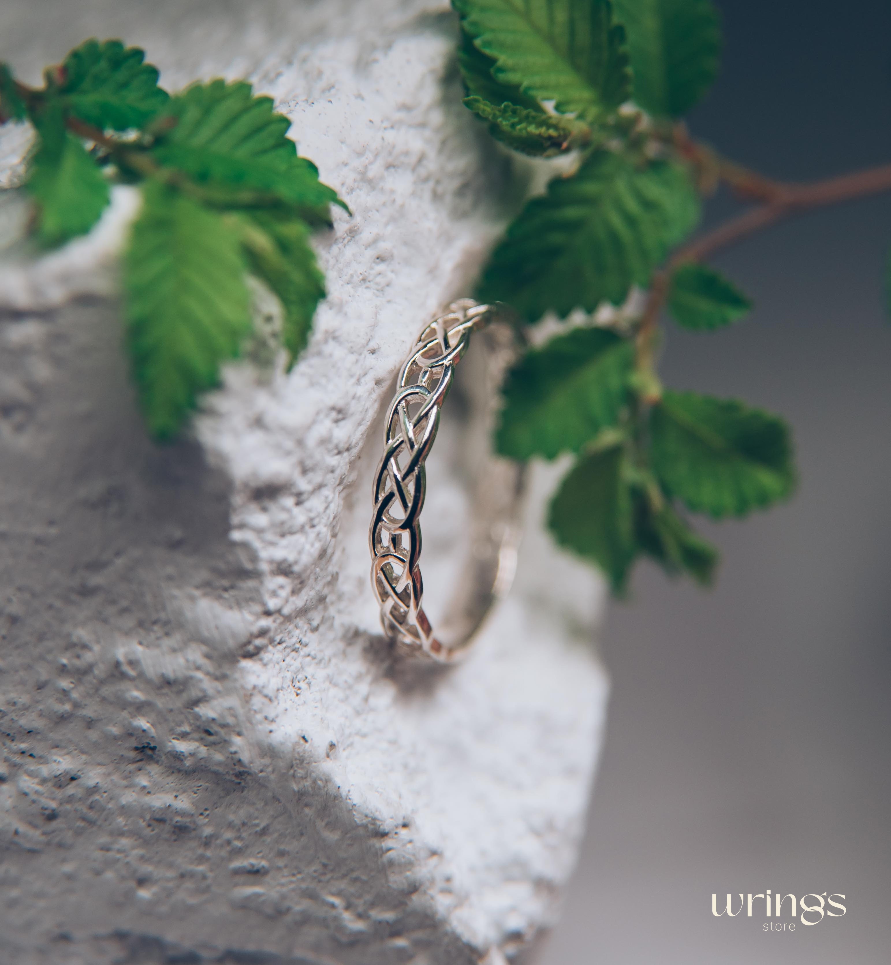 Silver Irish Knot Wedding Ring with Braided Pattern