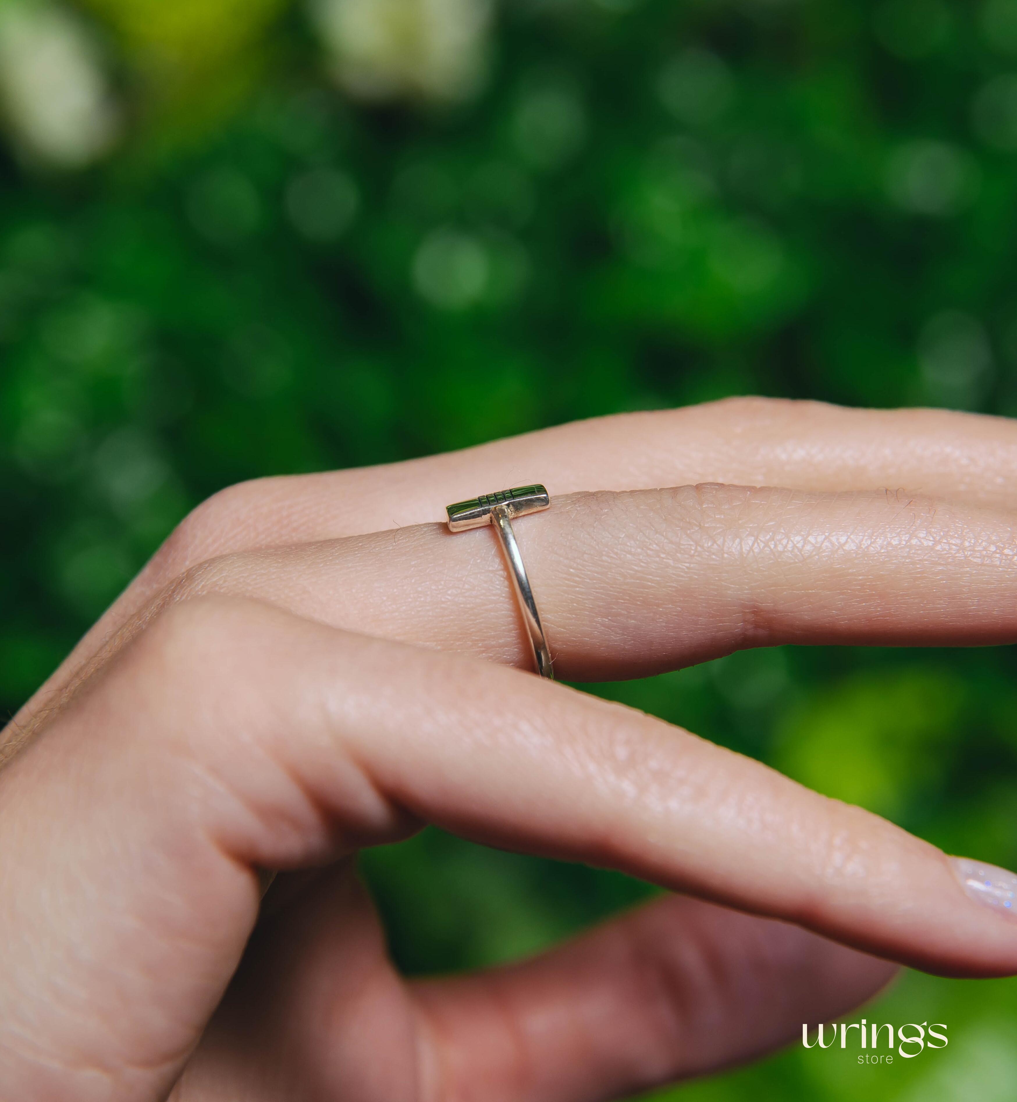 Modern Ladies Signet Ring for Everyday Engraved Notes