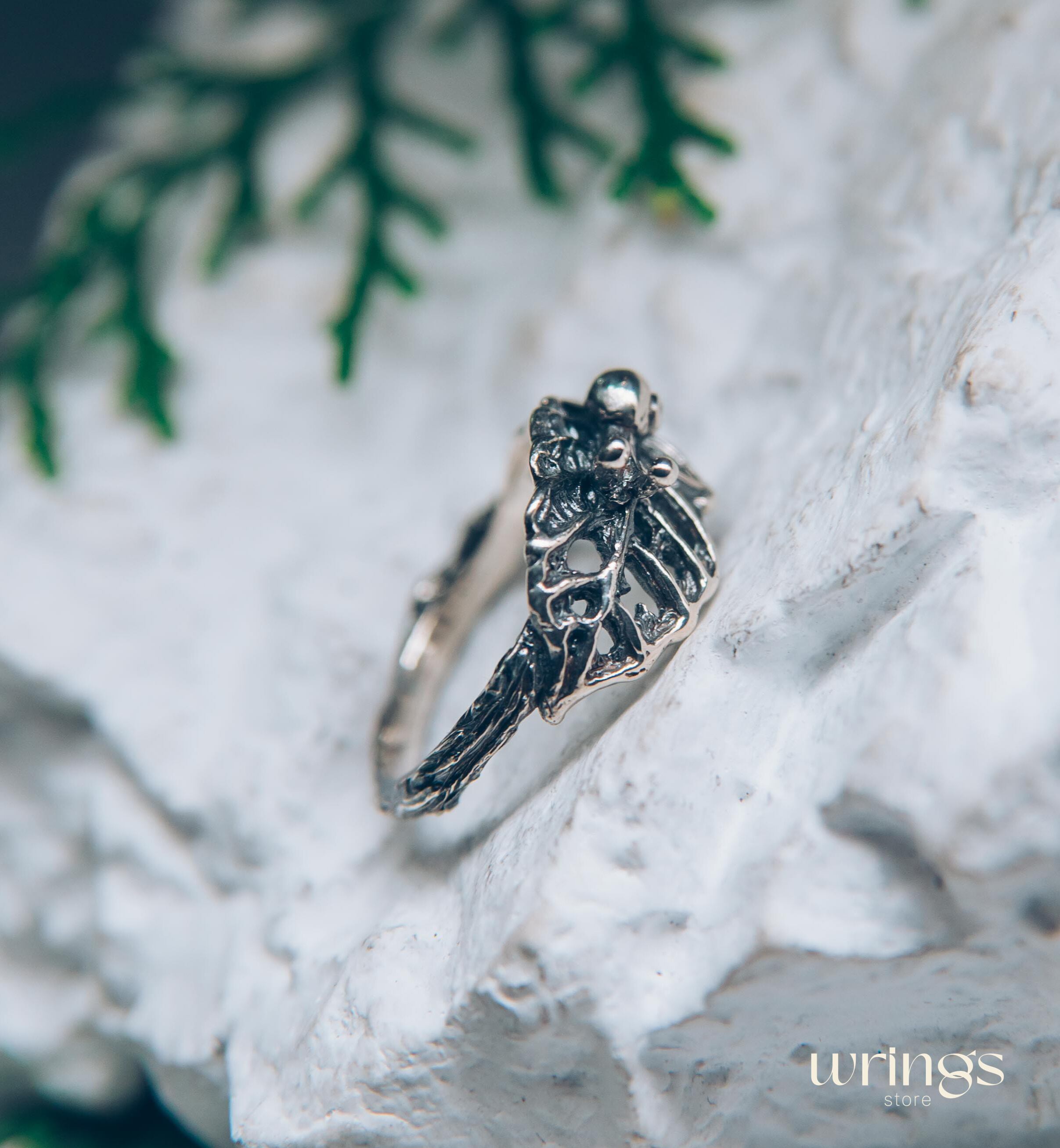 Nature dainty Snail on leaf Engagement Ring in Solid Silver